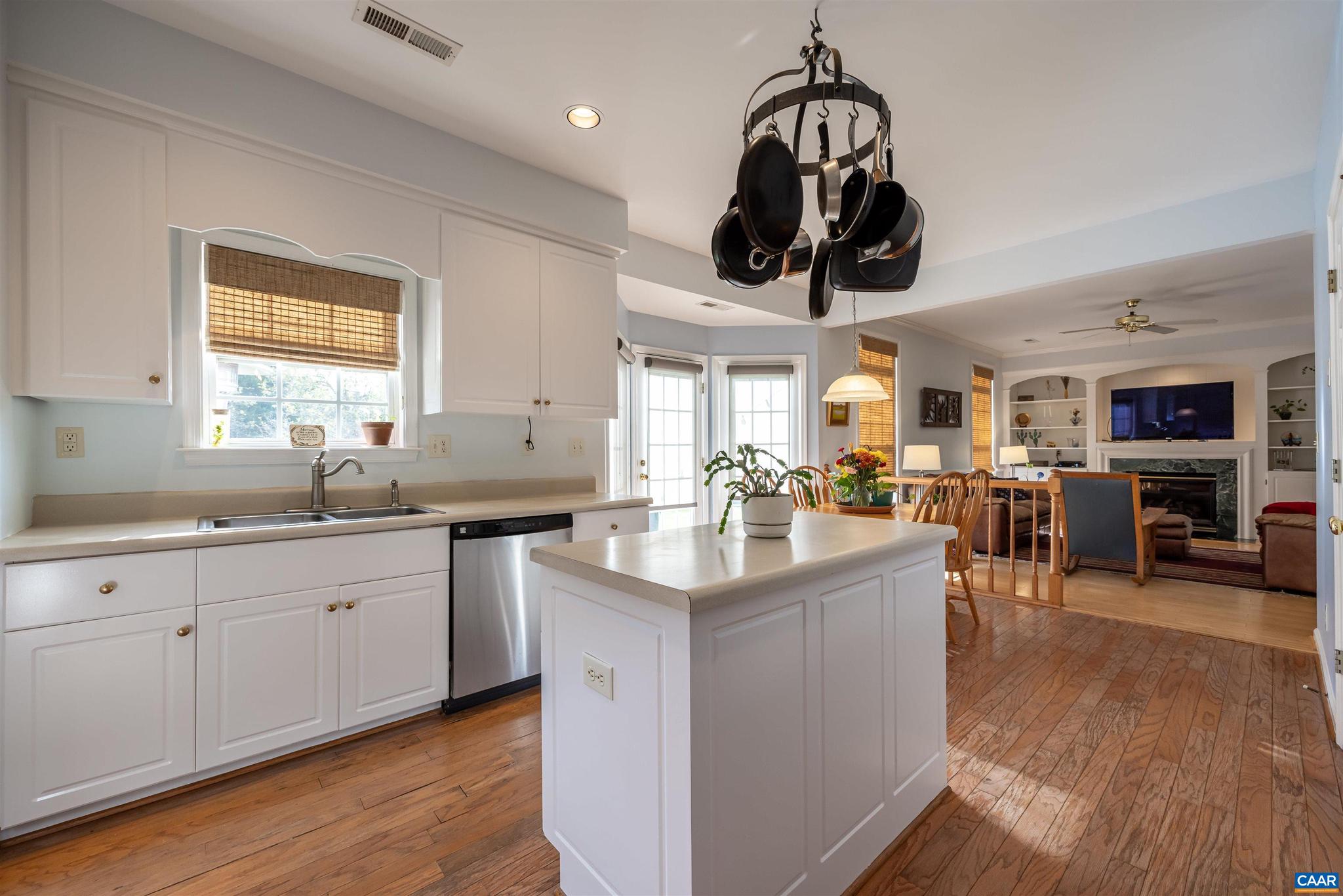 GRAYROCK - Residential