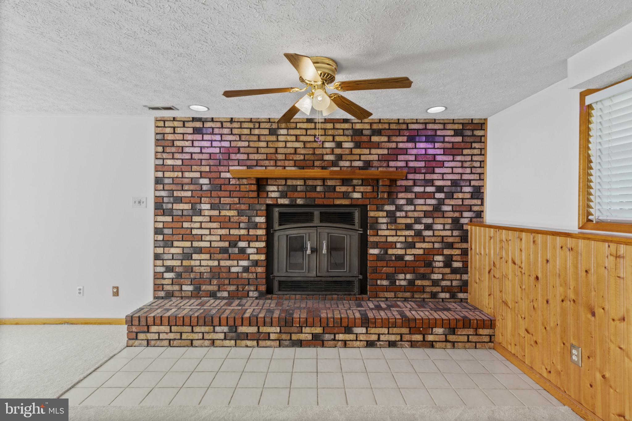 TREVOR WOODS - Residential