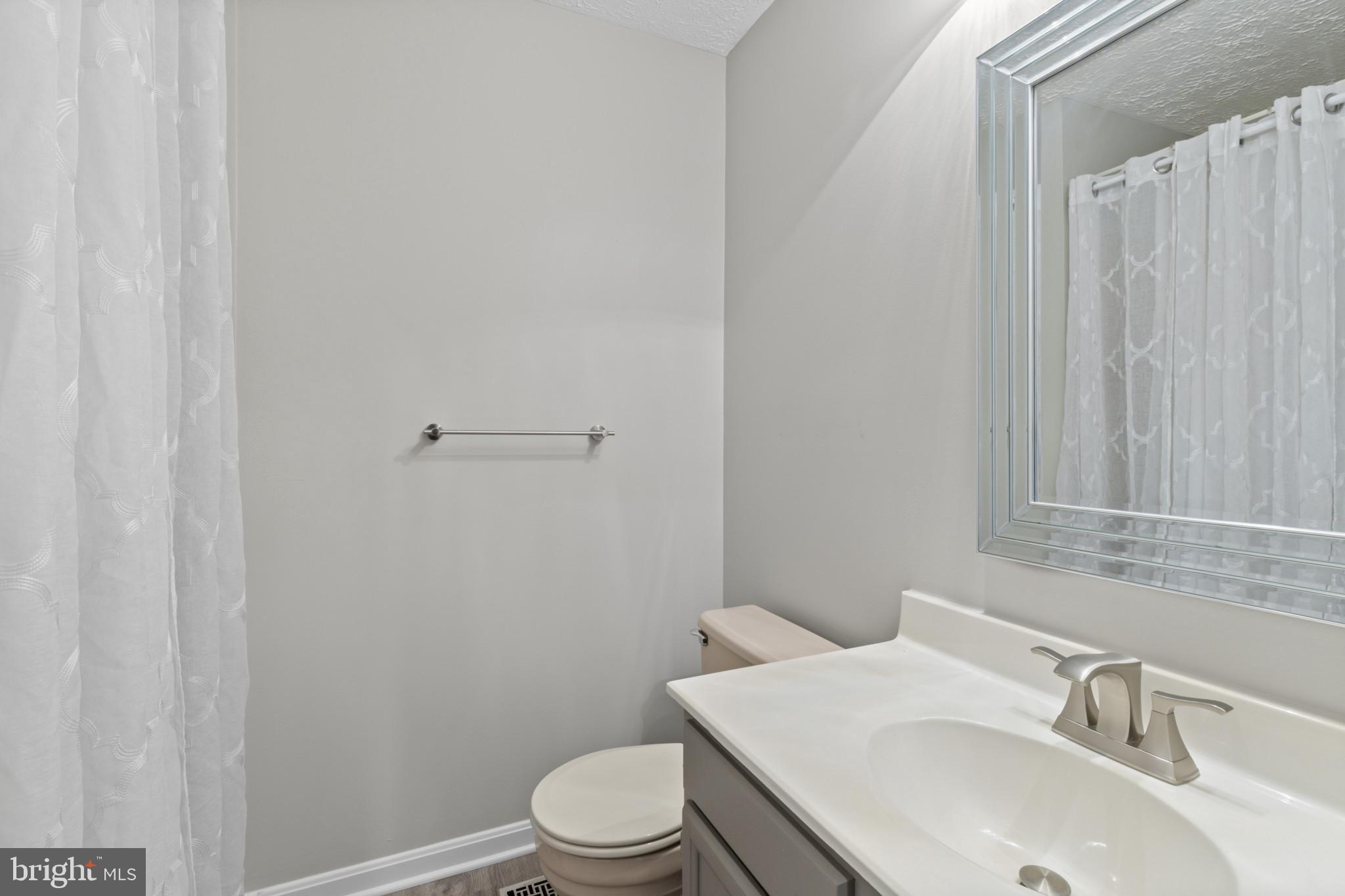 TREVOR WOODS - Residential