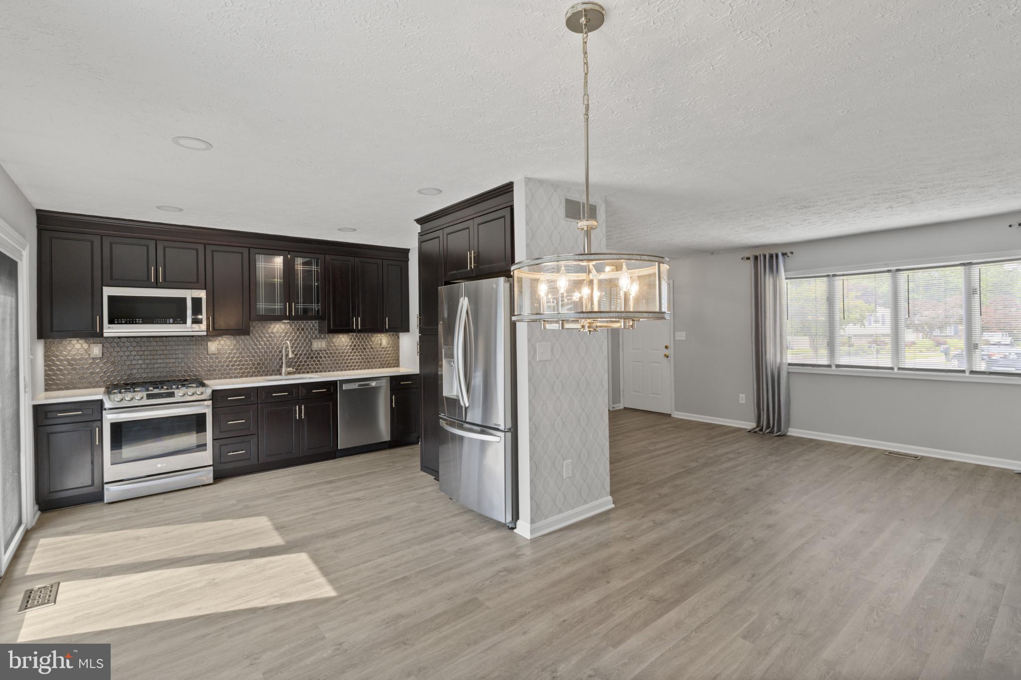 TREVOR WOODS - Residential