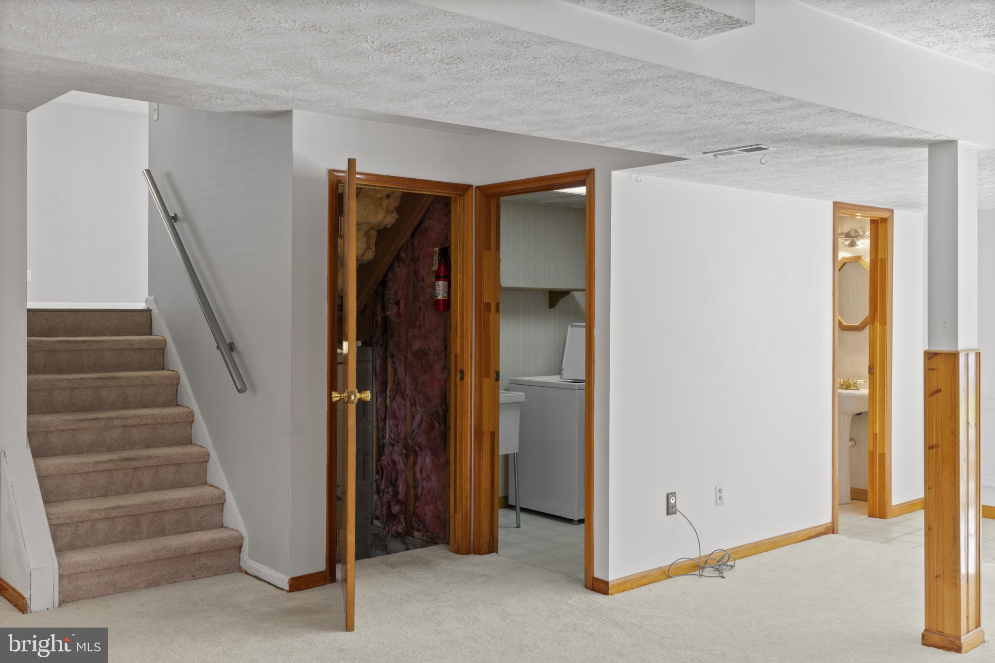 TREVOR WOODS - Residential