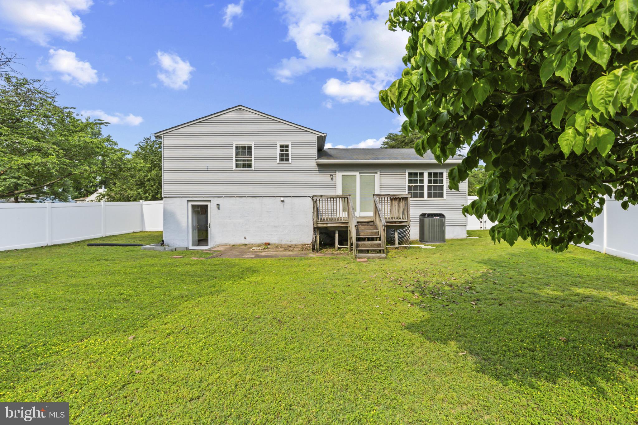 TREVOR WOODS - Residential