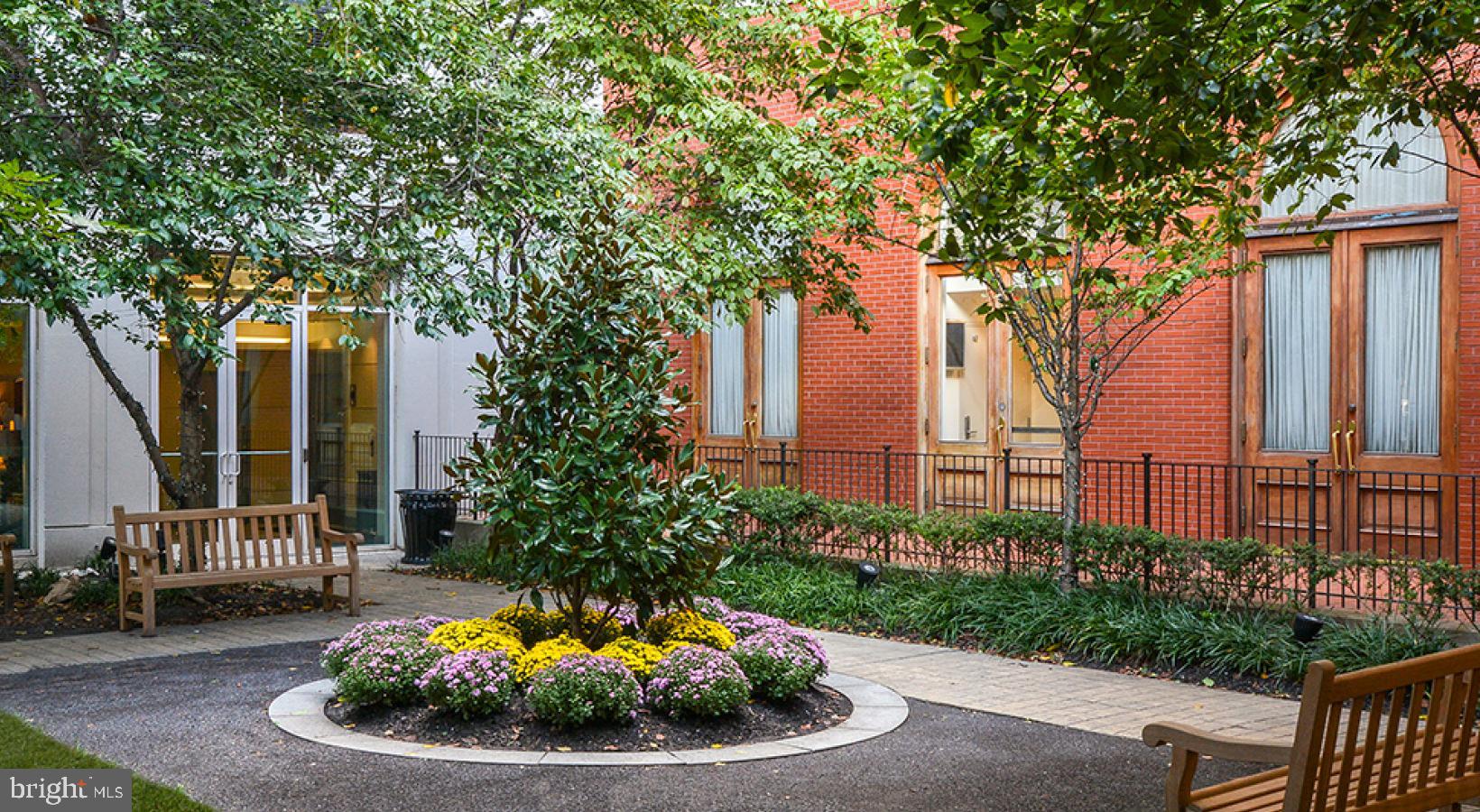 WASHINGTON SQ - Residential Lease