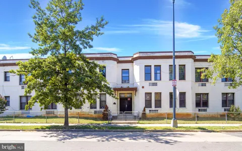 7 18th Street SE Unit 207, Washington, DC MLS: DCDC2188746