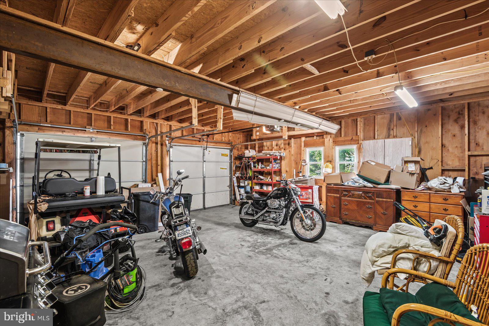 COLONIAL BEACH - Residential