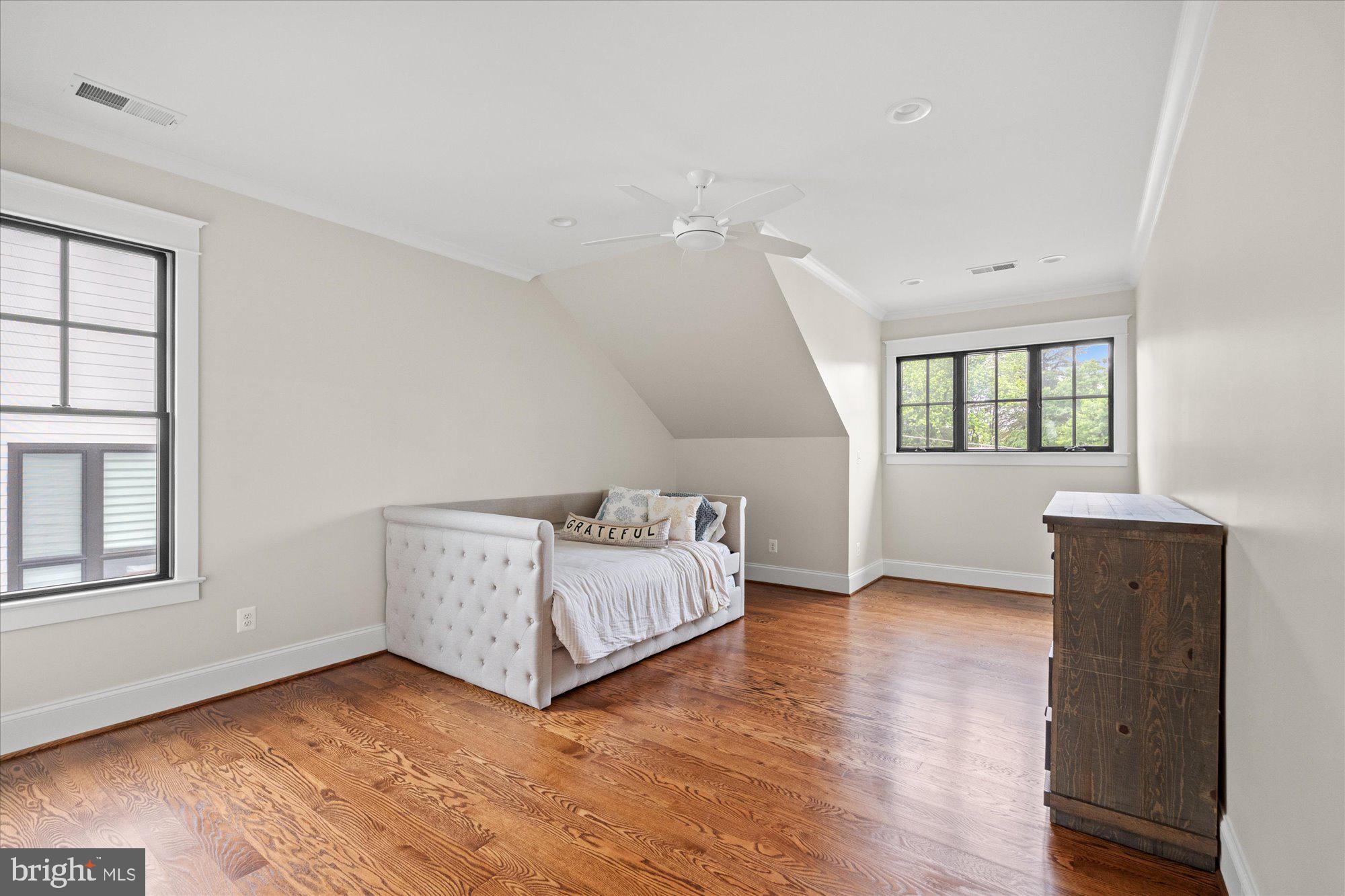 CHESTERBROOK GARDENS - Residential