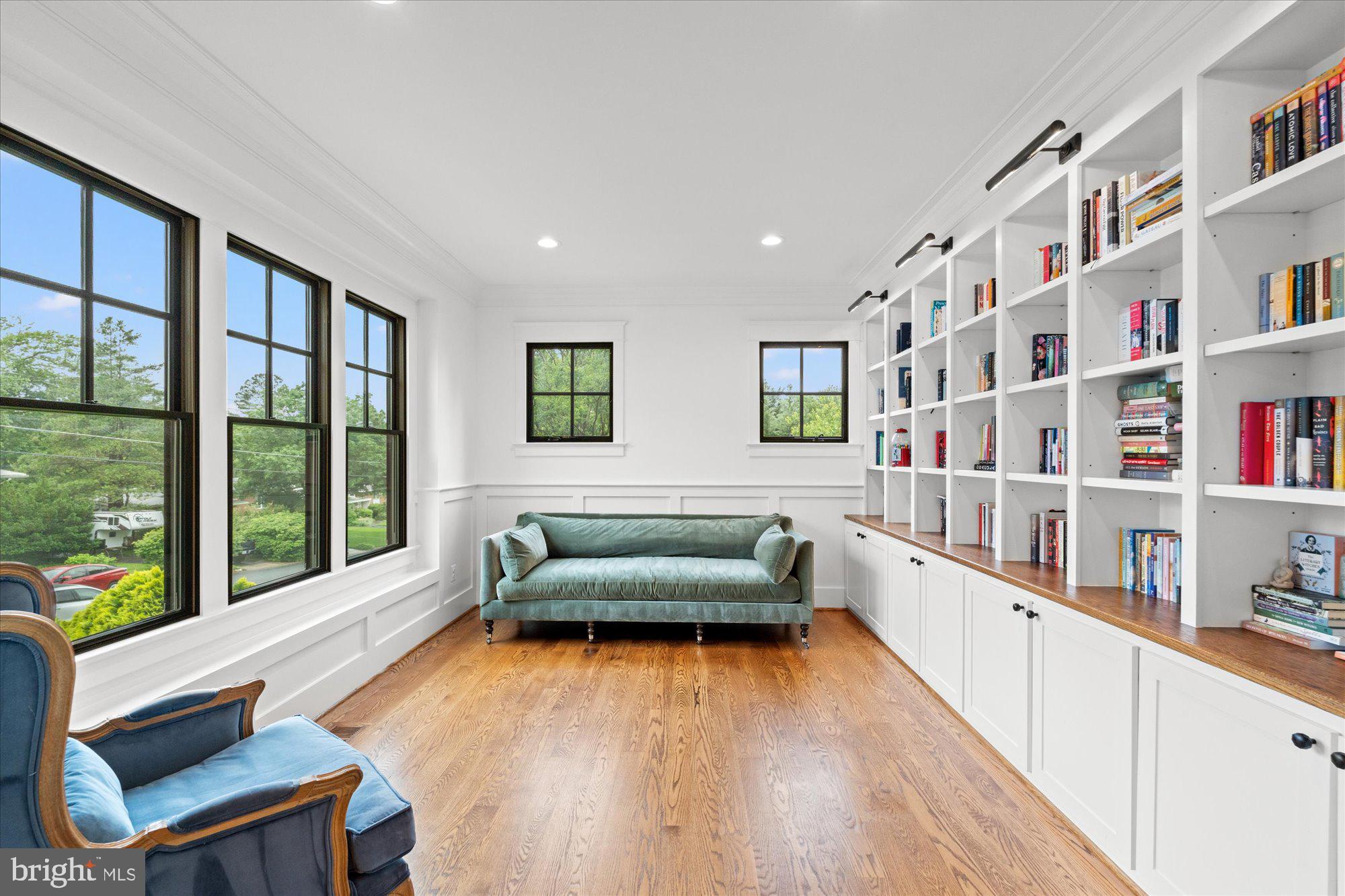 CHESTERBROOK GARDENS - Residential