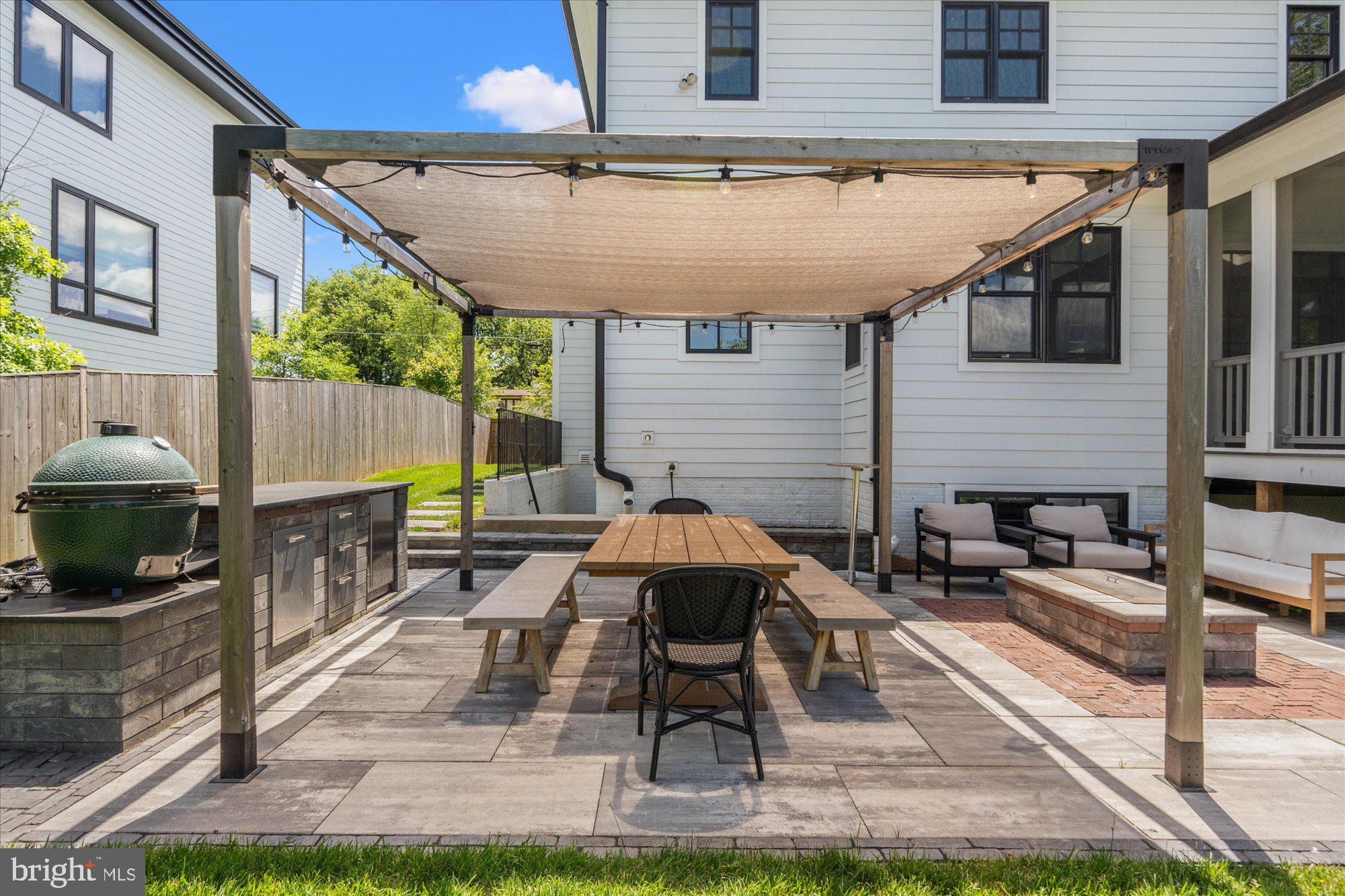 CHESTERBROOK GARDENS - Residential