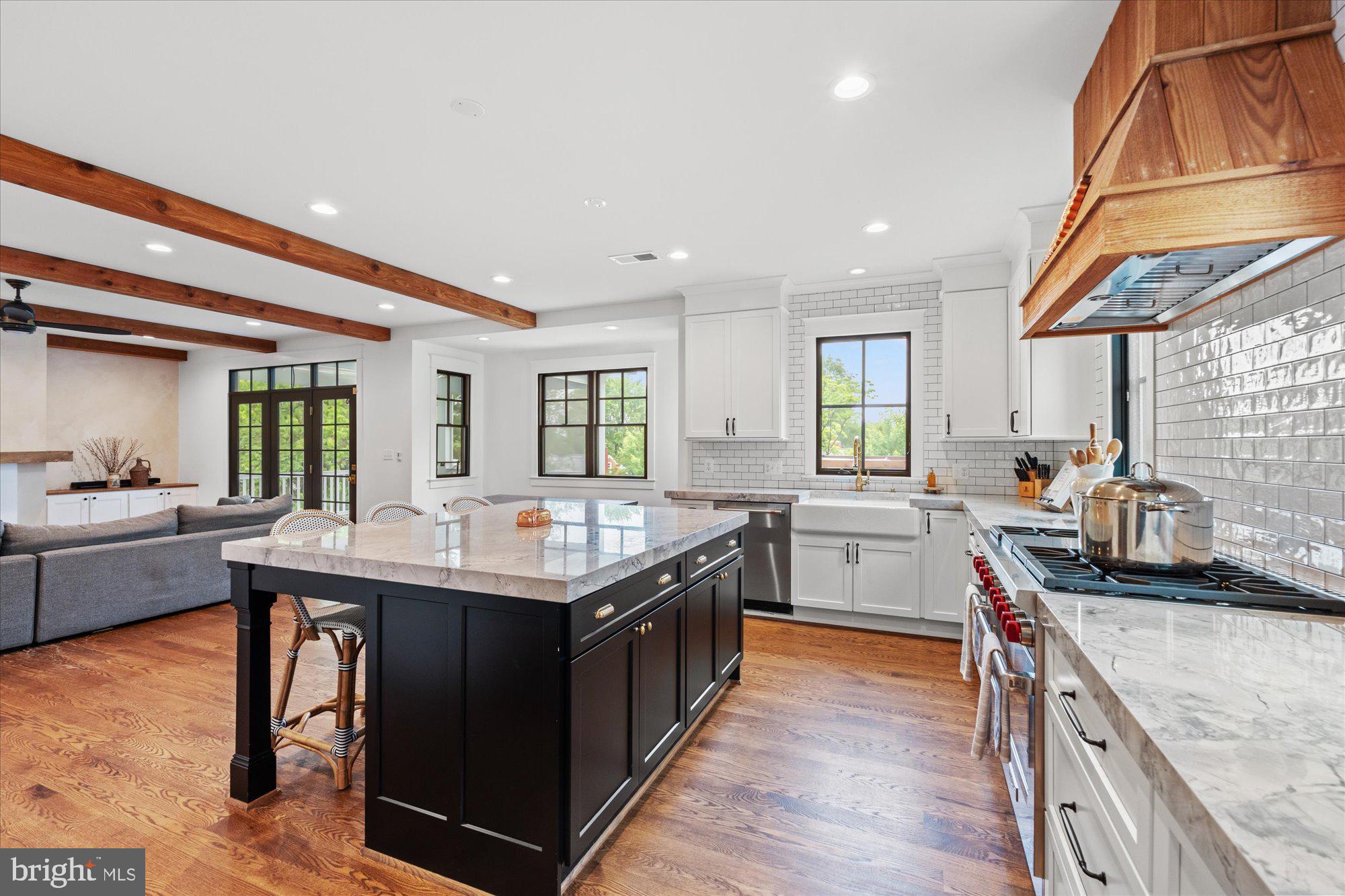 CHESTERBROOK GARDENS - Residential