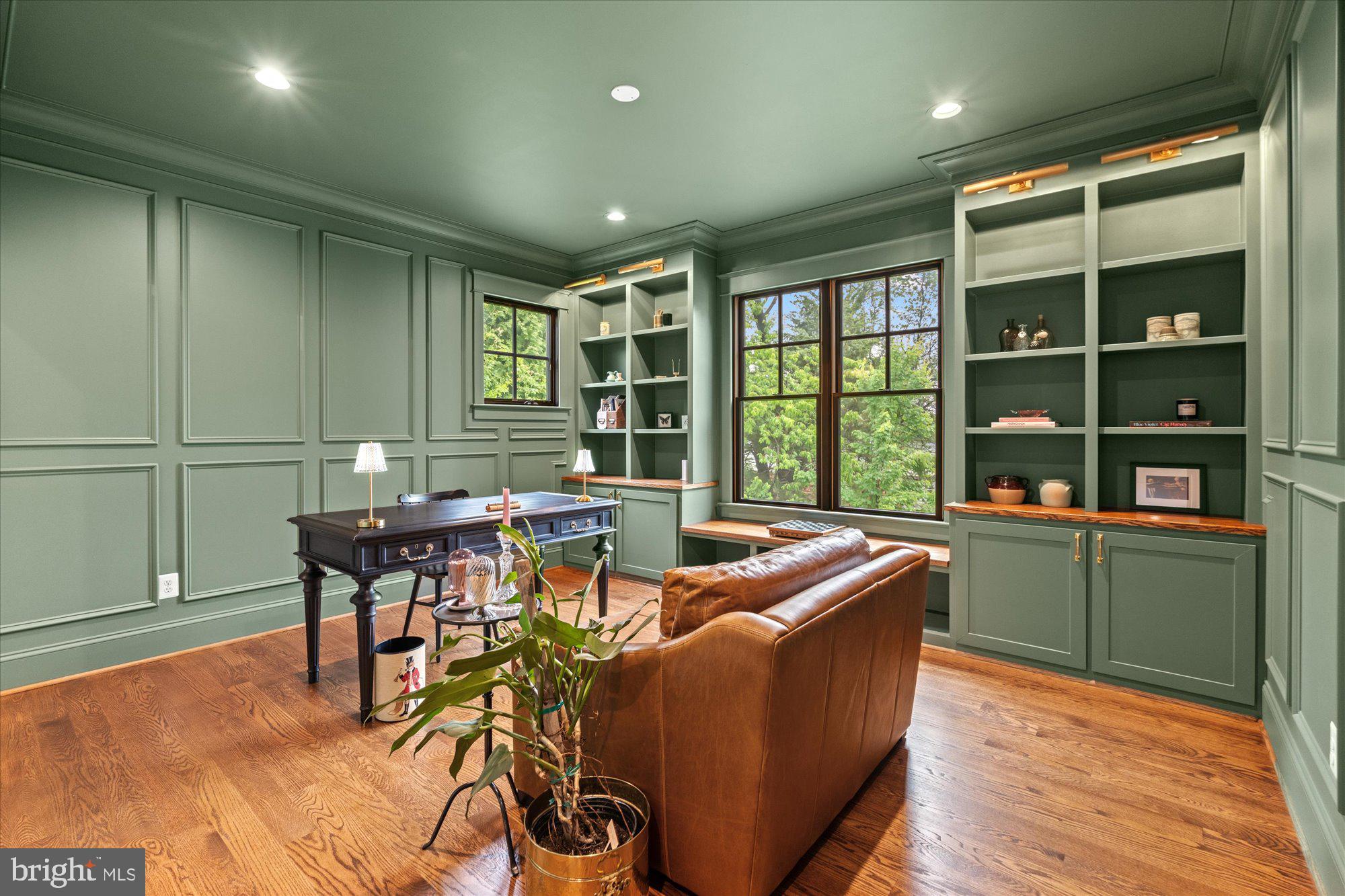 CHESTERBROOK GARDENS - Residential