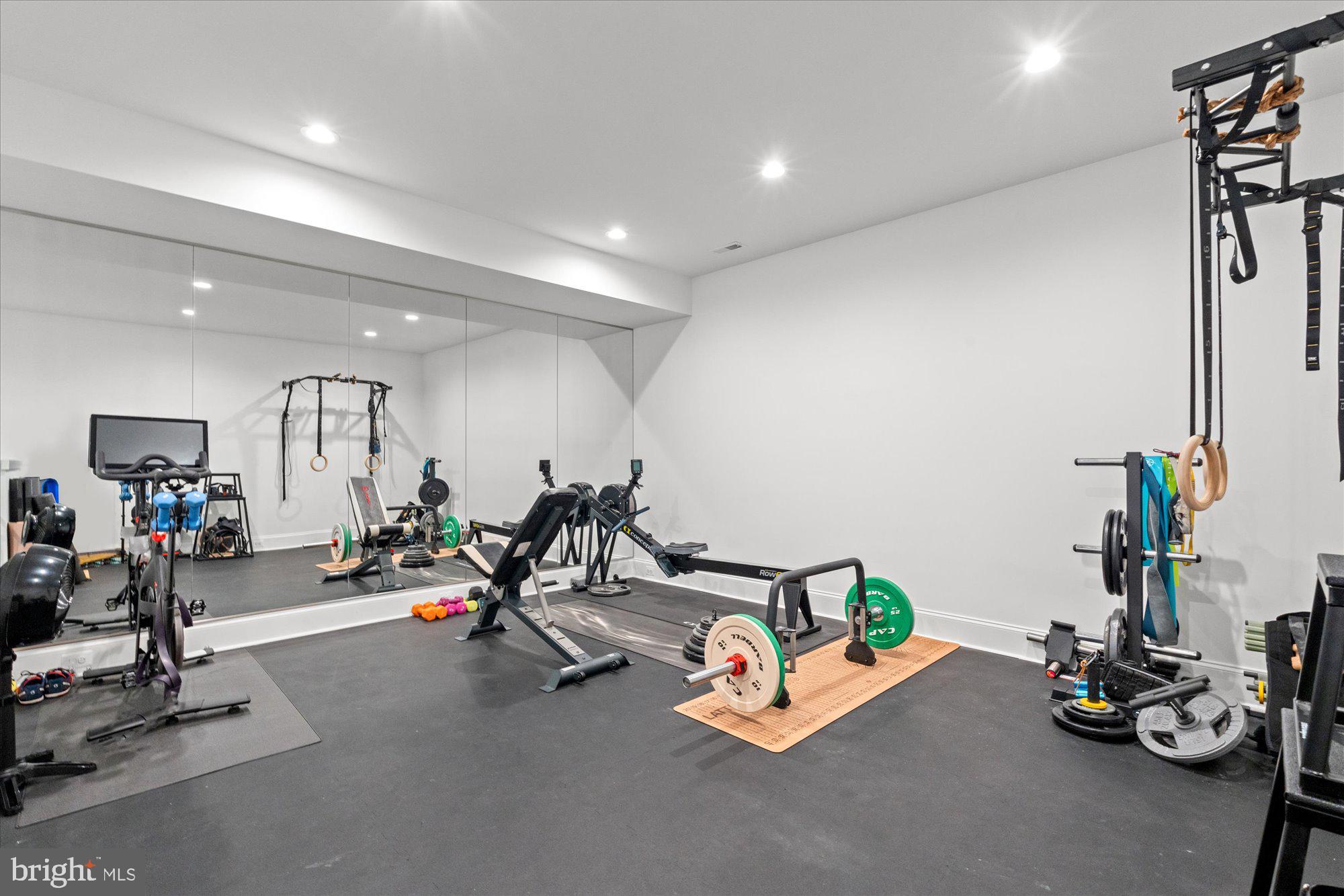 CHESTERBROOK GARDENS - Residential