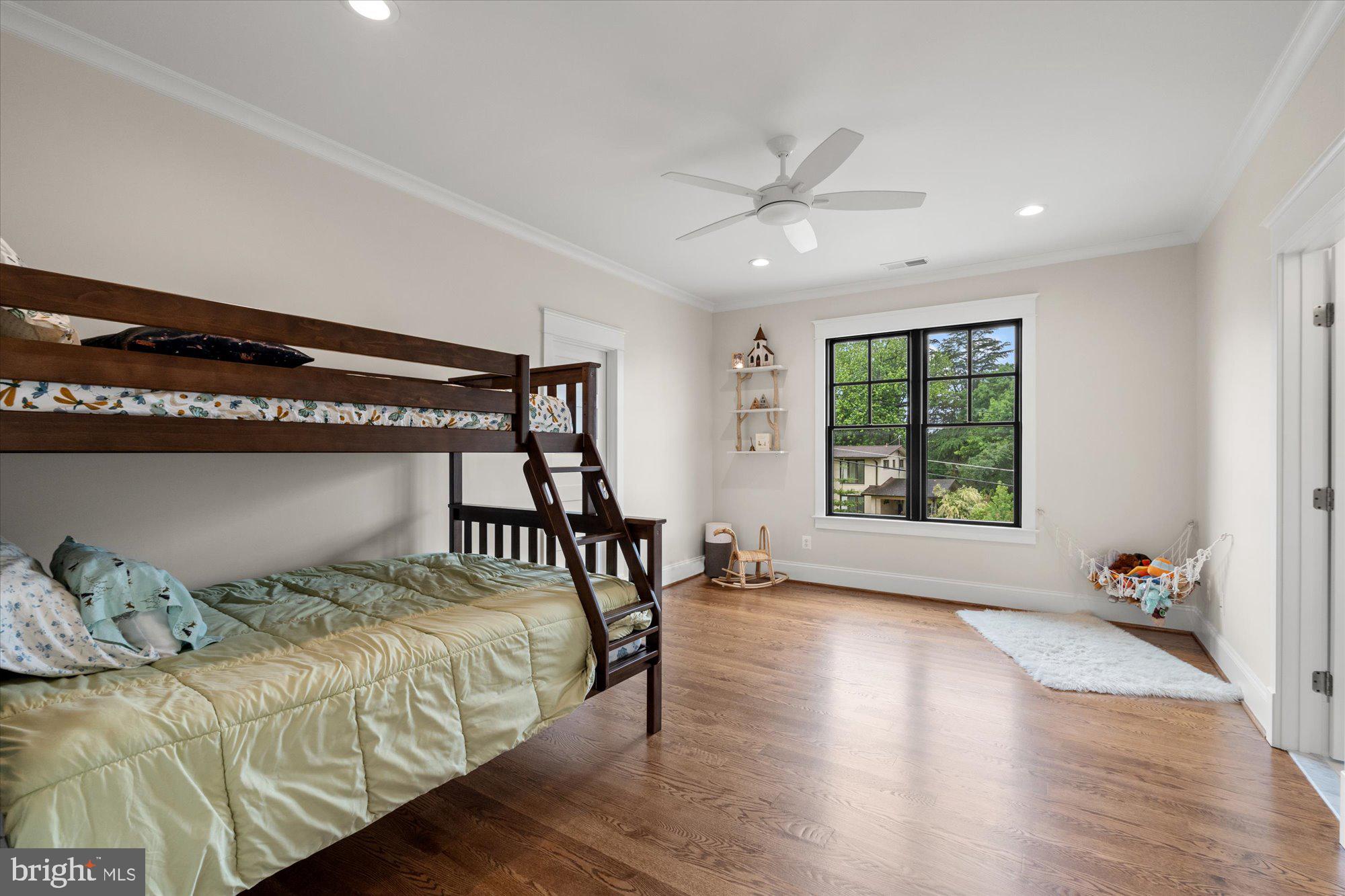 CHESTERBROOK GARDENS - Residential