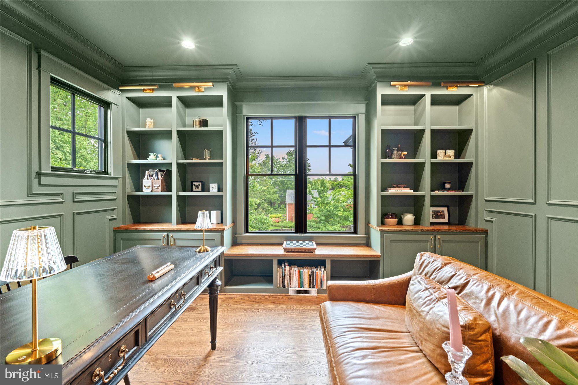 CHESTERBROOK GARDENS - Residential