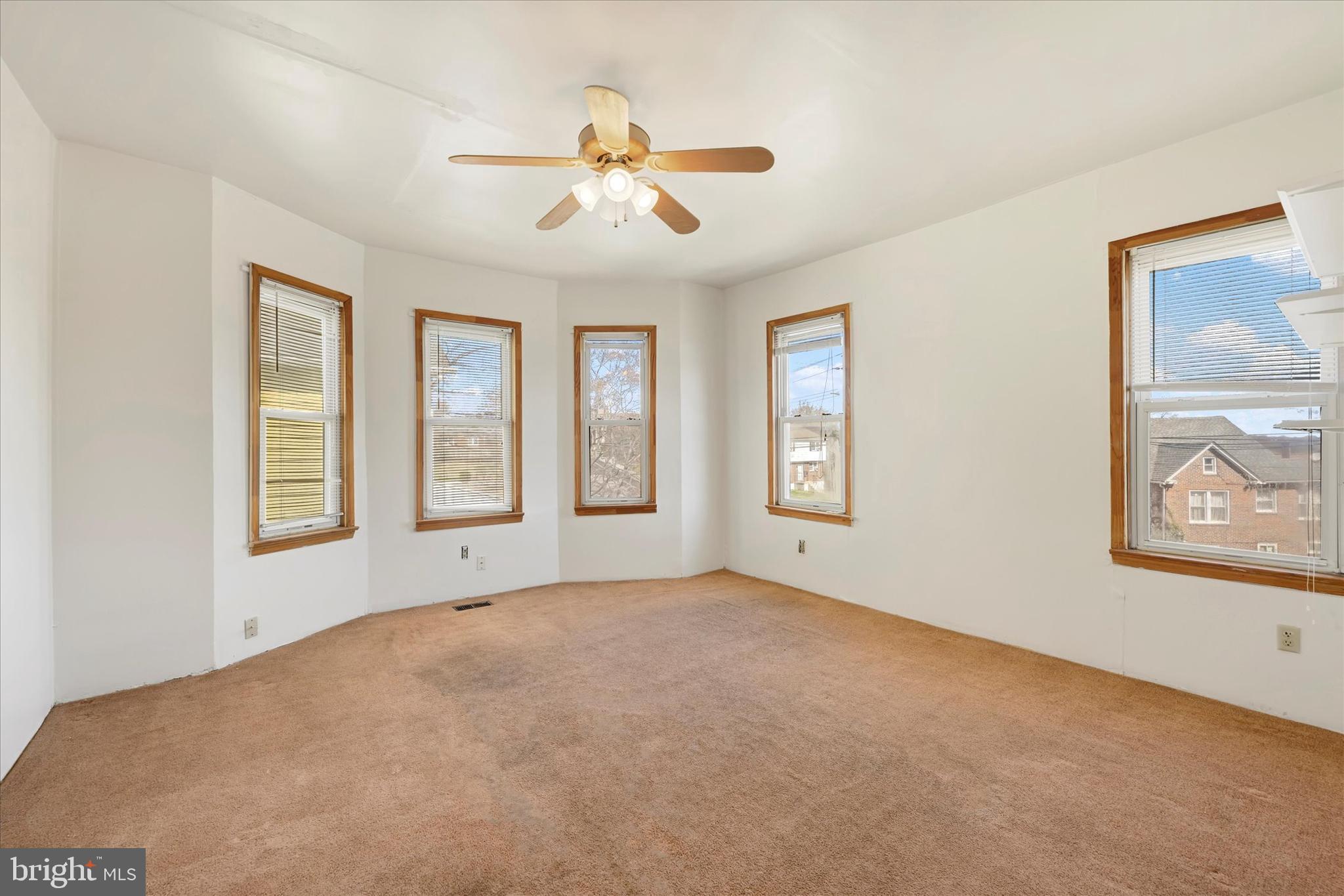 GARDENVILLE - Residential