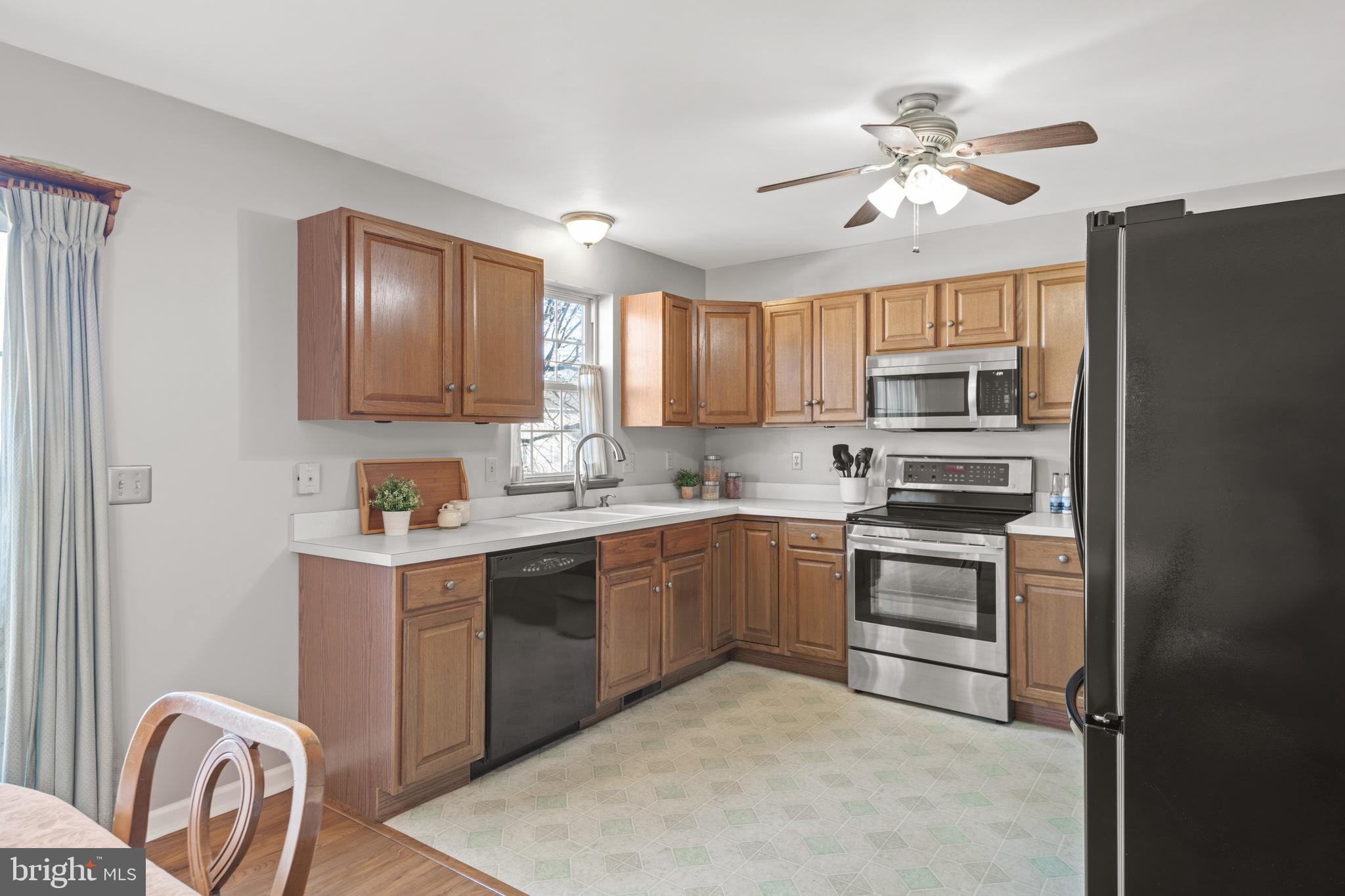 PEBBLE CREEK - Residential