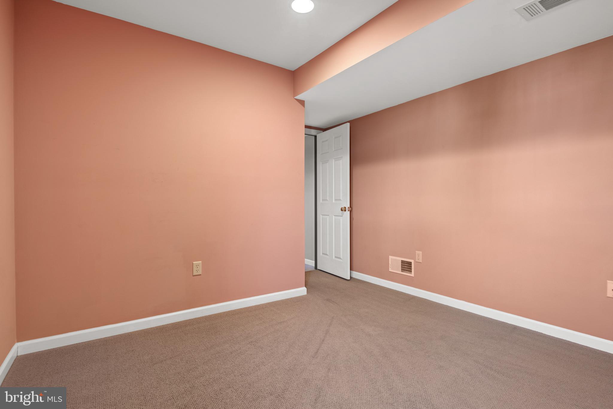 PEBBLE CREEK - Residential