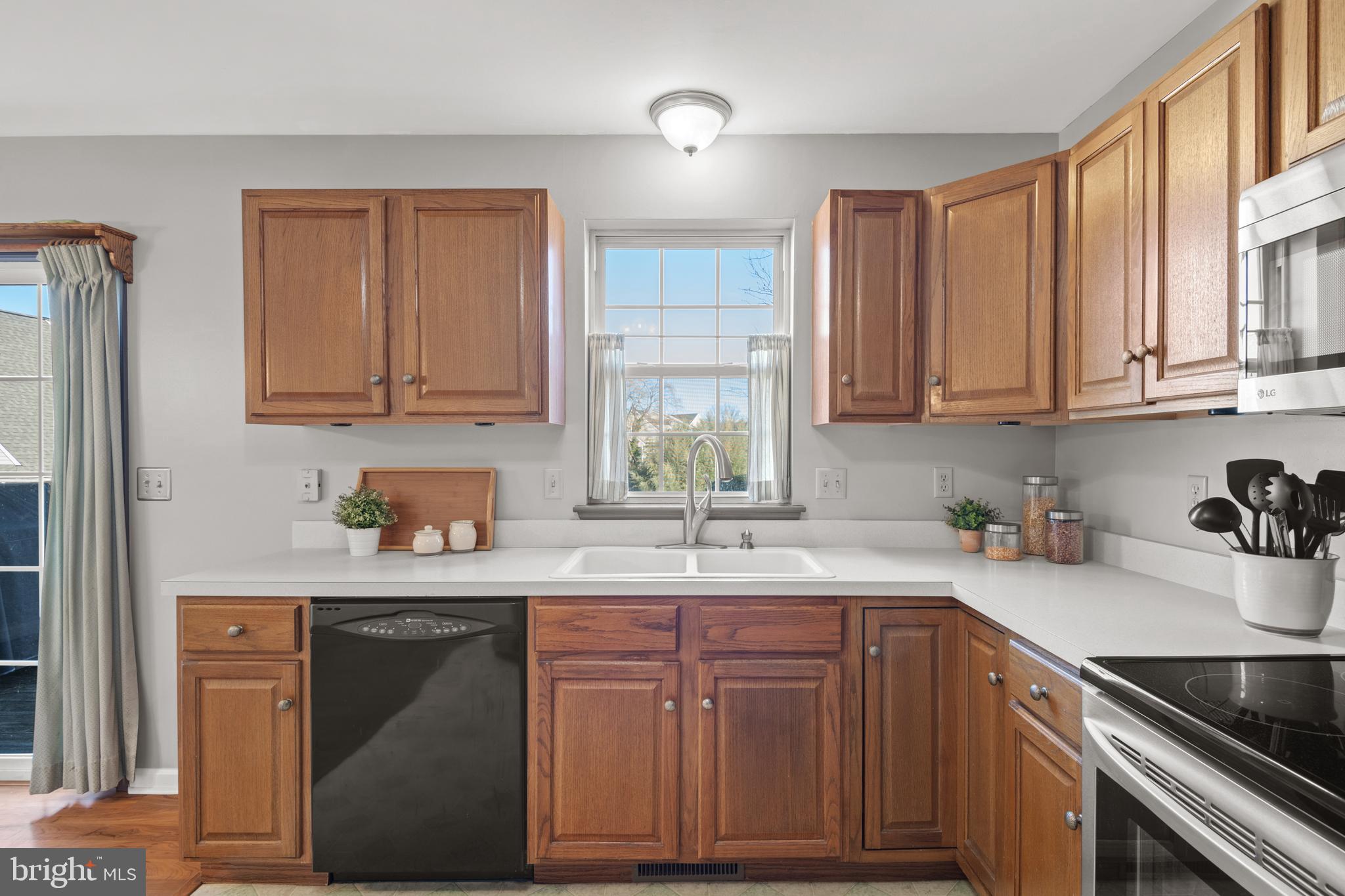 PEBBLE CREEK - Residential