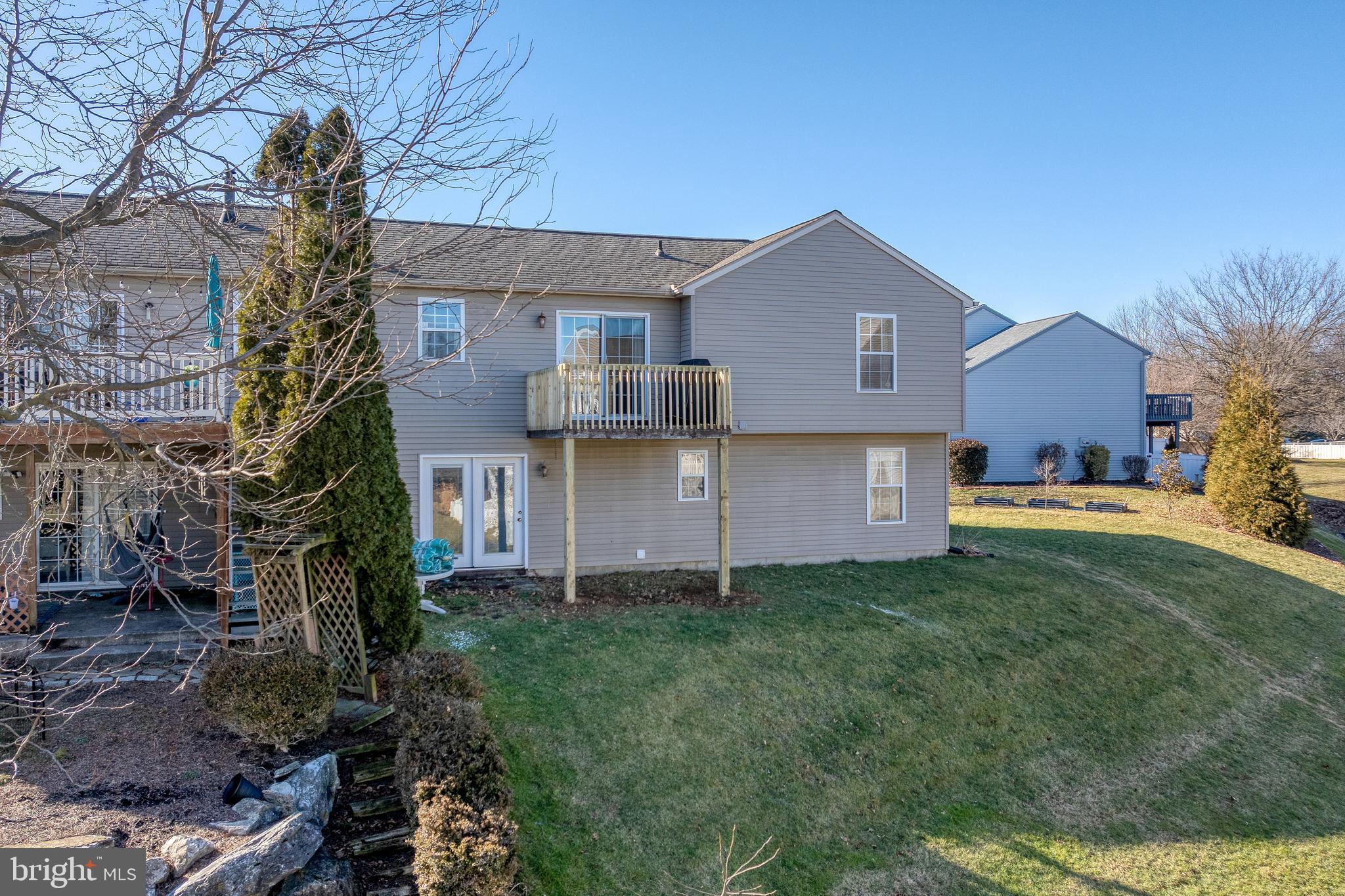 PEBBLE CREEK - Residential