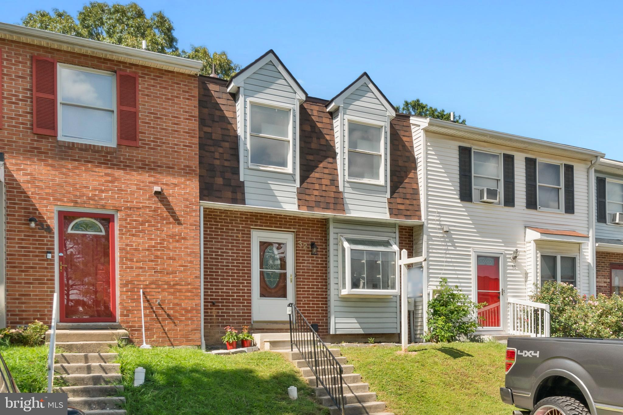 This move-in-ready townhouse is the perfect blend of modern updates and comfort! Freshly painted throughout, with a brand-new kitchen featuring new cabinets and appliances 2025, Enjoy new carpeting upstairs (2025) and stylish new flooring on the main level (2025). The fenced-in backyard provides a private outdoor space for relaxation or entertaining.
Included with the home is a 1 year home warranty, offering peace of mind to the new buyers. Own this home for less than it would cost to rent!
Featuring three spacious bedrooms, 1.5 bathrooms, and an unfinished basement with tall ceilings and endless possibilities, this home is ideal for growing families or anyone looking to personalize their space.
Conveniently located, this townhouse offers easy access to all the amenities you need. Don't miss out—schedule your showing today!