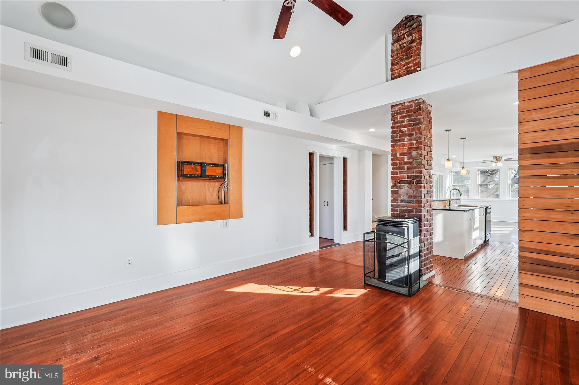 FAIRVIEW - Residential