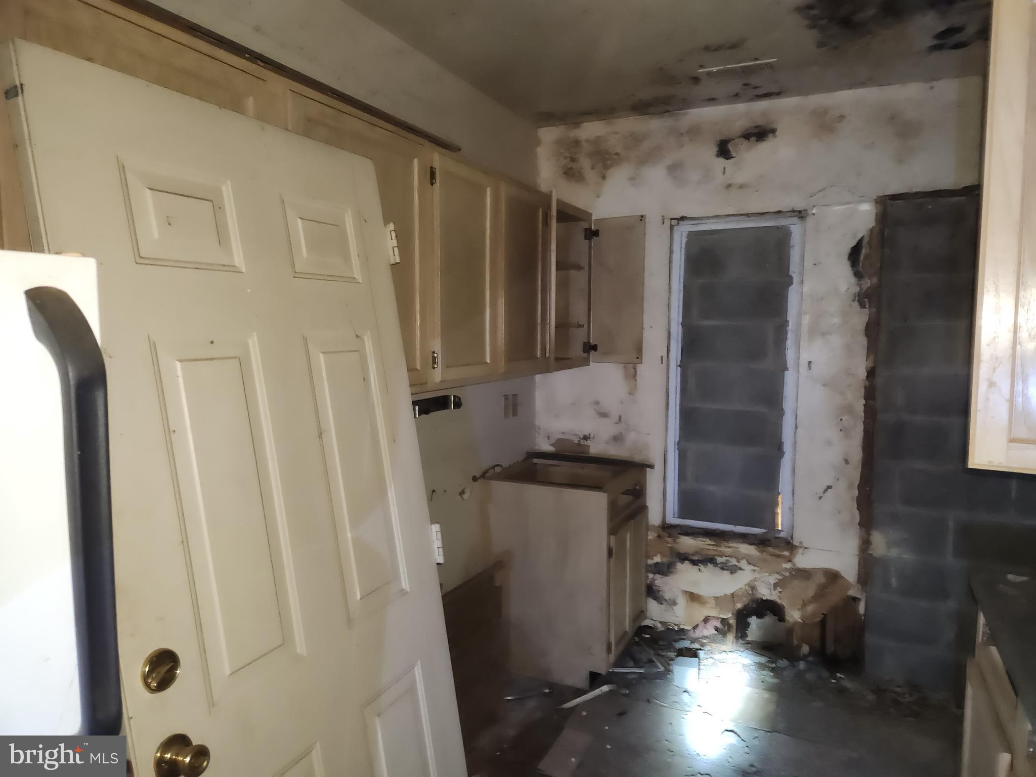 SANDTOWN-WINCHESTER - Residential