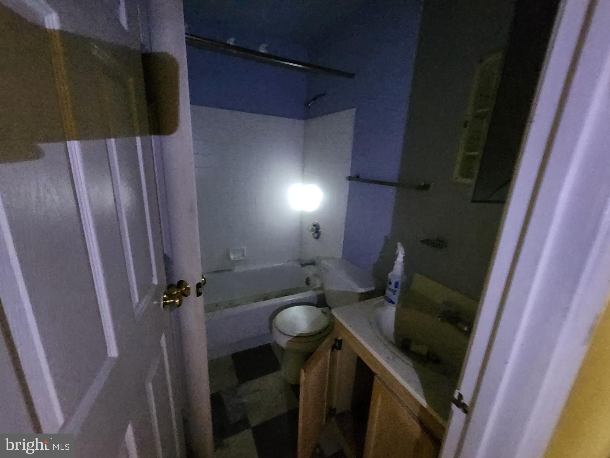 SANDTOWN-WINCHESTER - Residential