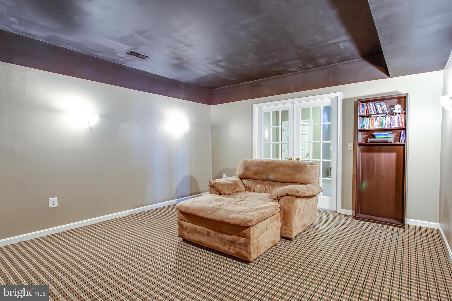 STRAWBERRY HILLS ESTATES - Residential