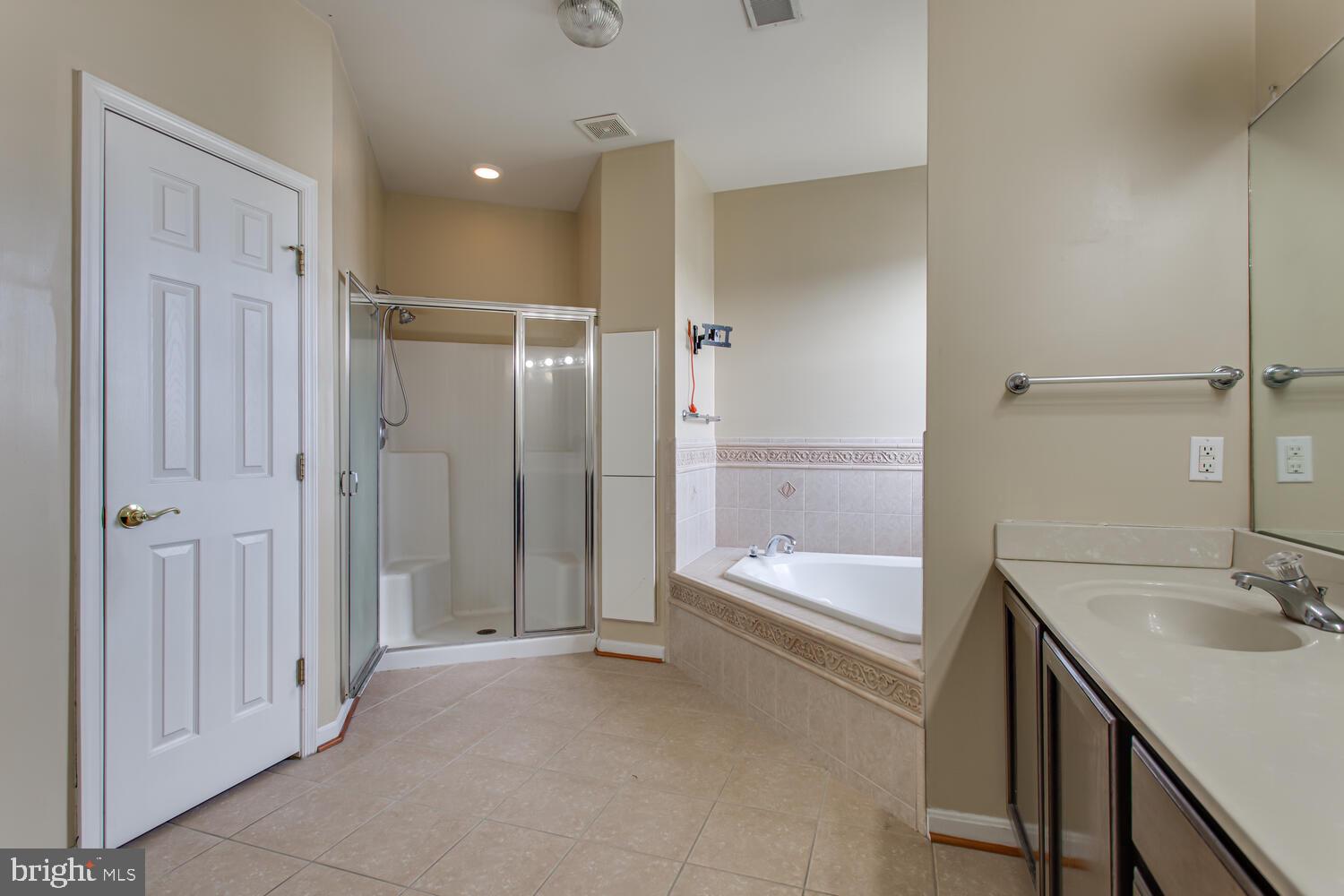 STRAWBERRY HILLS ESTATES - Residential