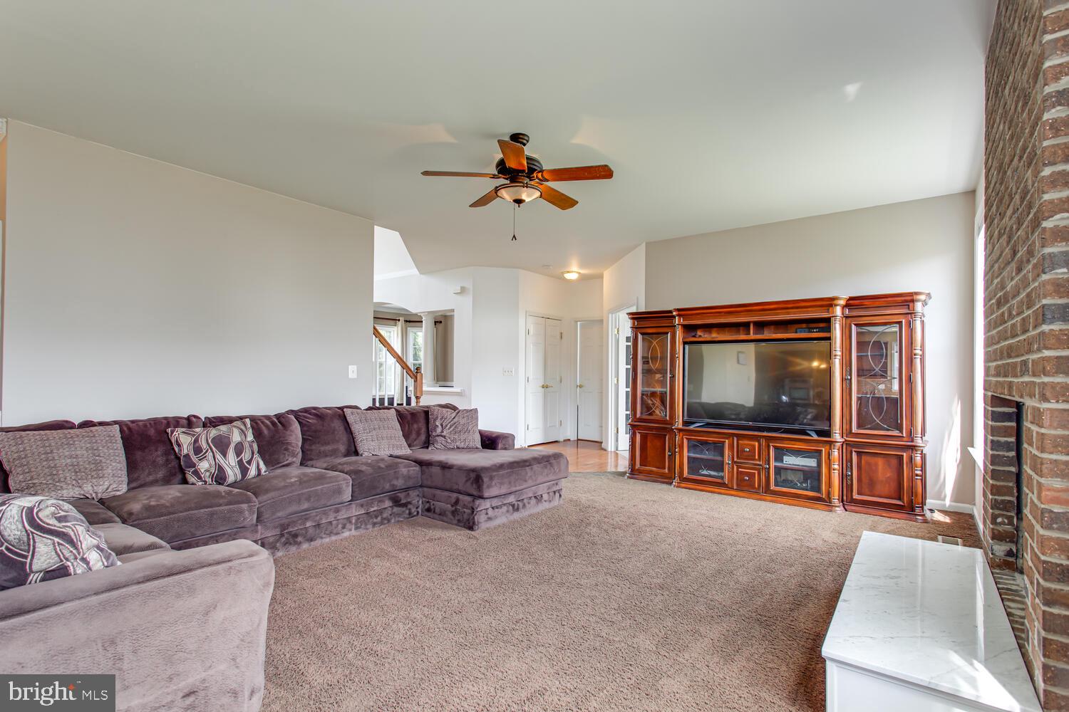 STRAWBERRY HILLS ESTATES - Residential