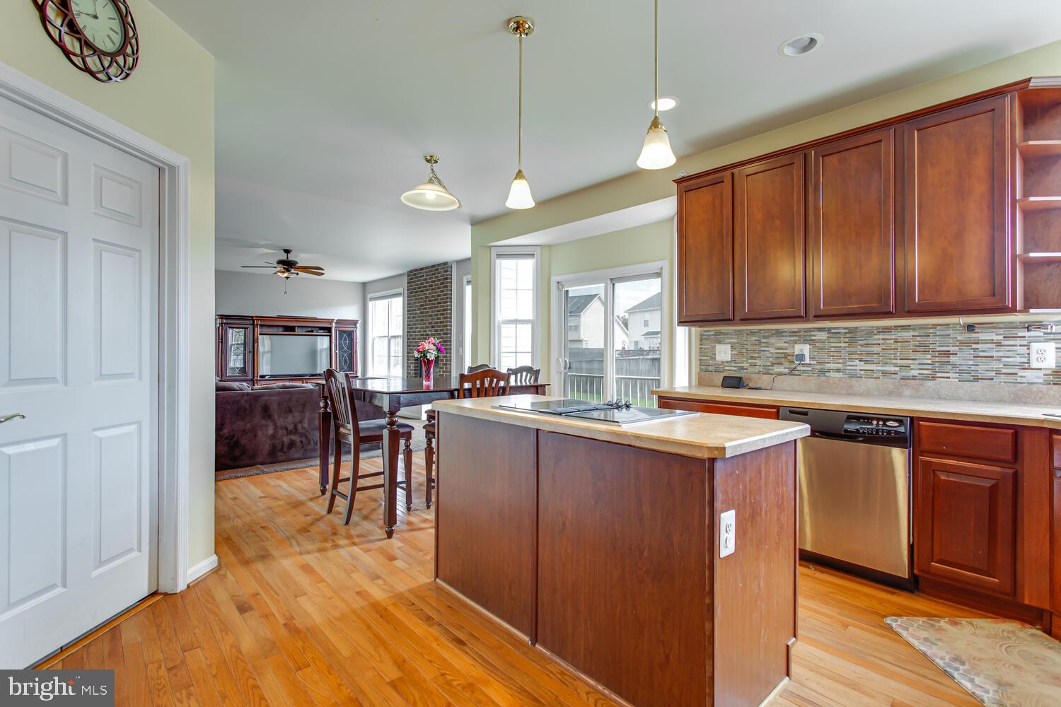 STRAWBERRY HILLS ESTATES - Residential