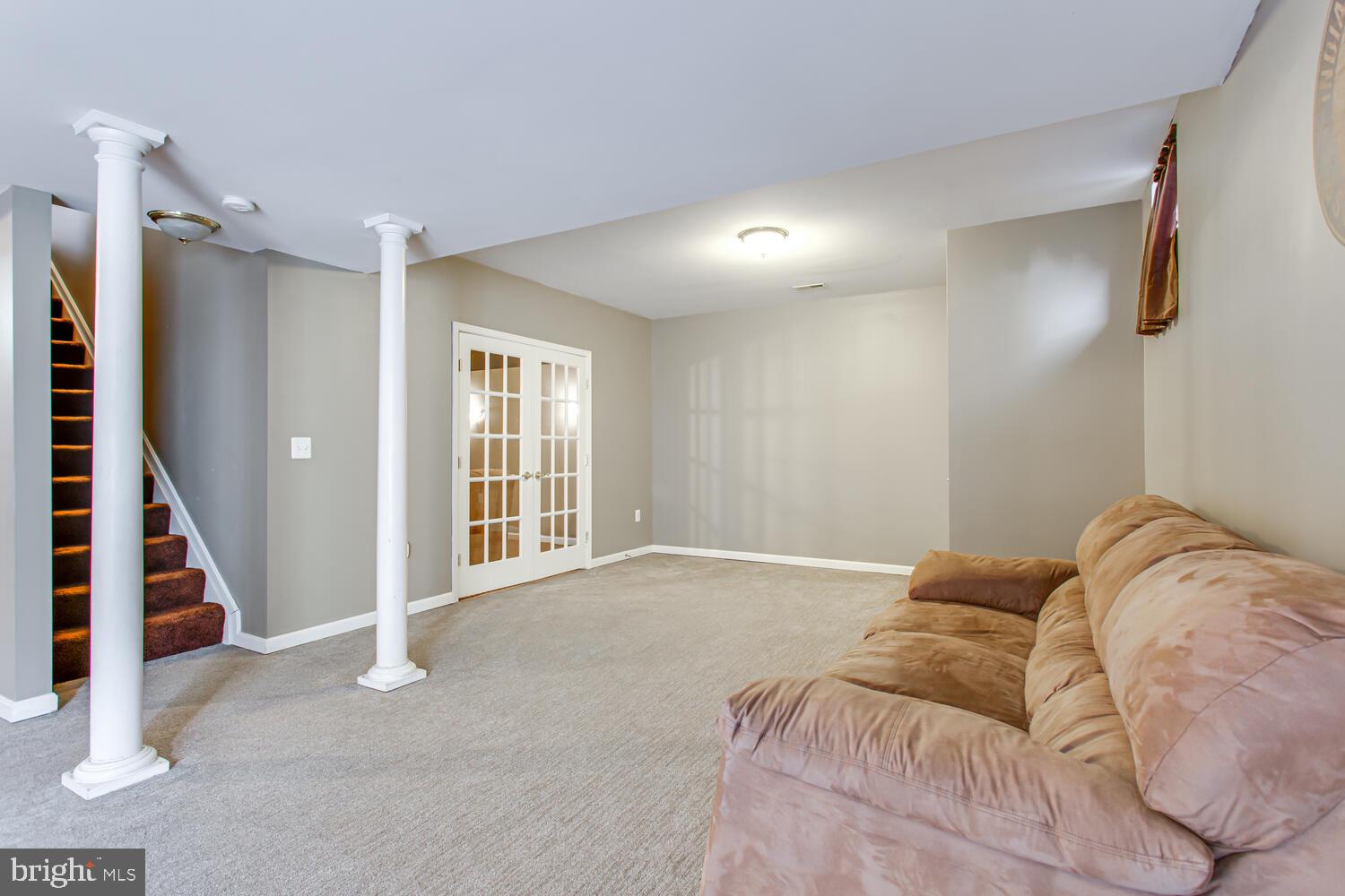 STRAWBERRY HILLS ESTATES - Residential