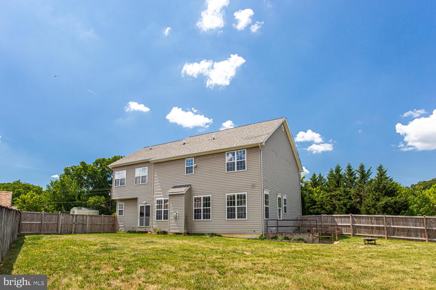 STRAWBERRY HILLS ESTATES - Residential