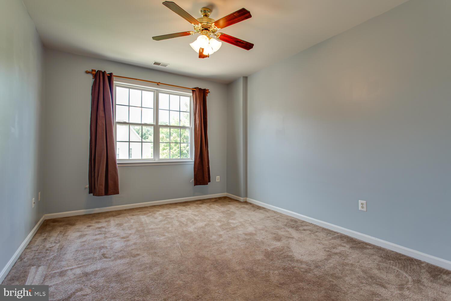 STRAWBERRY HILLS ESTATES - Residential