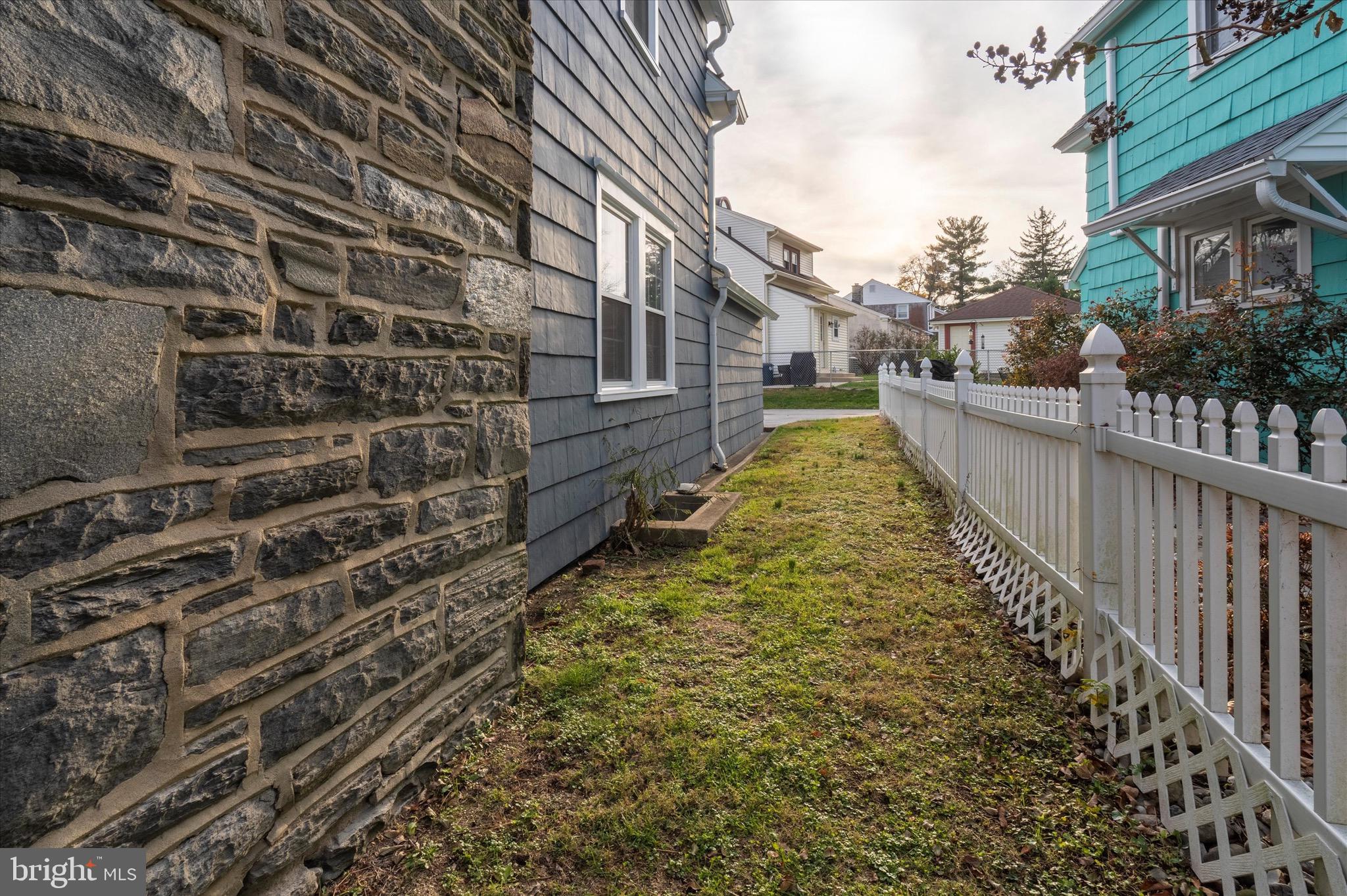 ARDMORE PARK - Residential