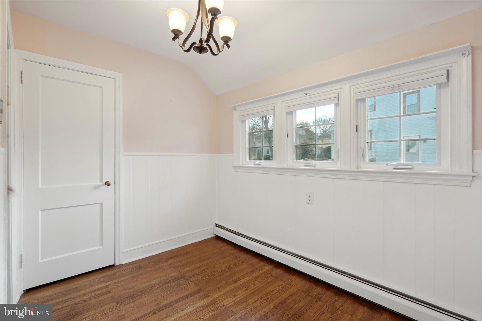 ARDMORE PARK - Residential