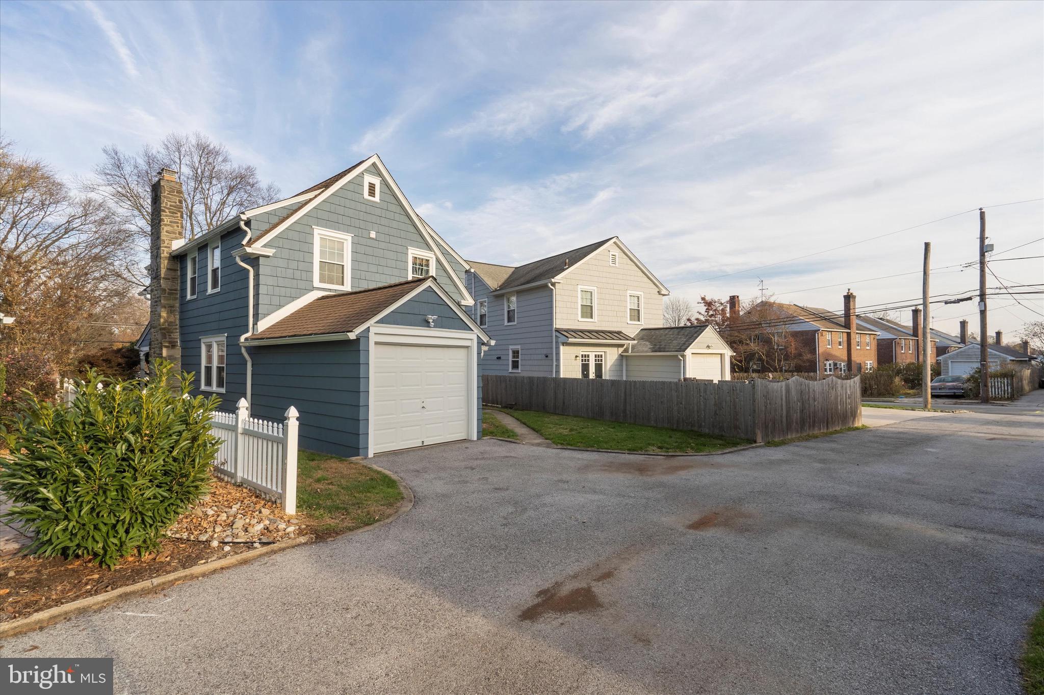 ARDMORE PARK - Residential