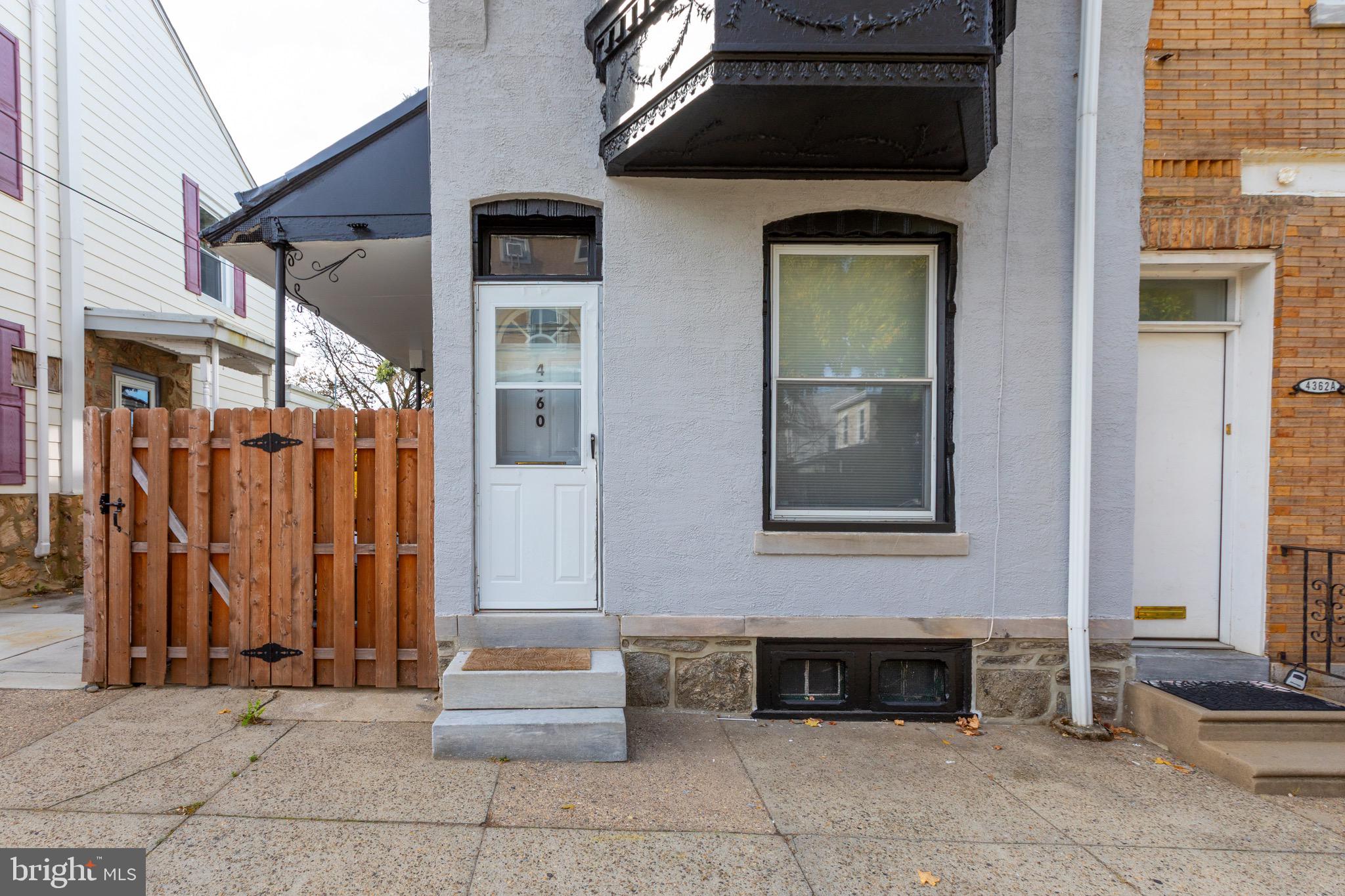 ROXBOROUGH - Residential Lease