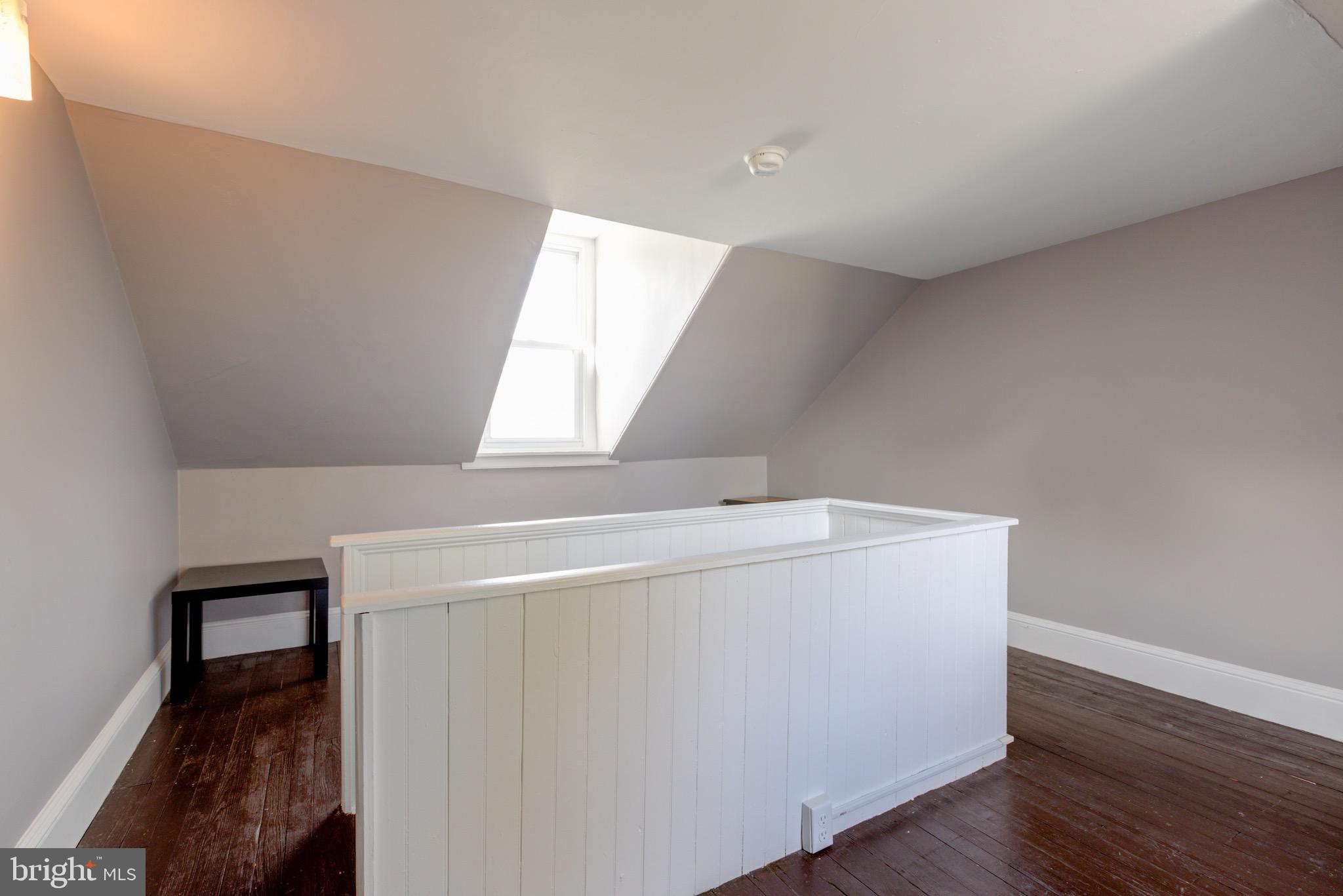 ROXBOROUGH - Residential Lease