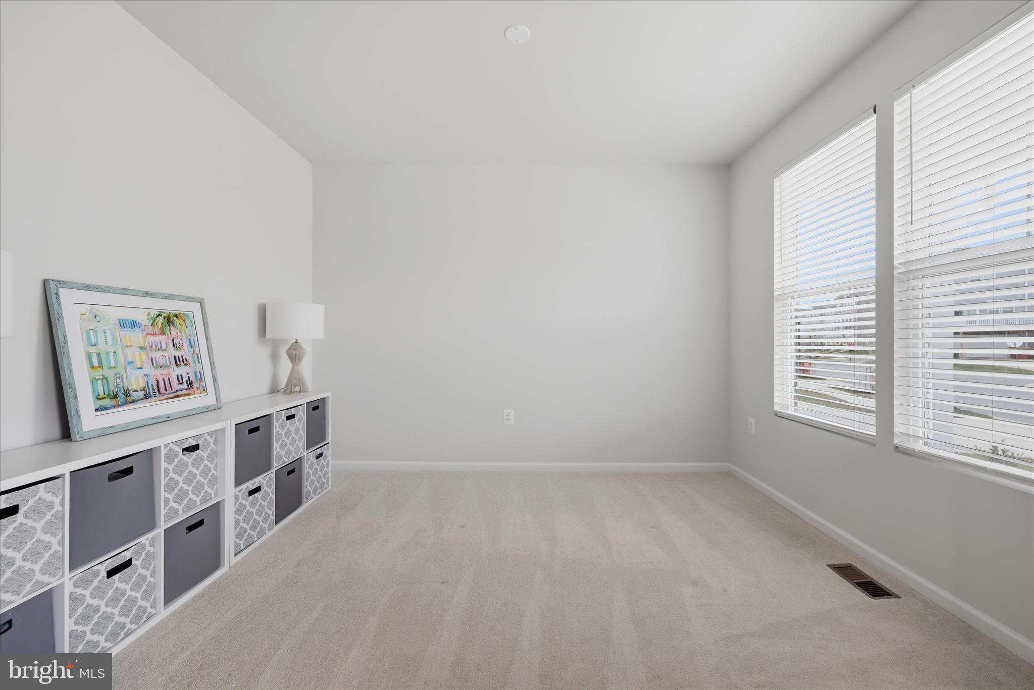 PRESIDENTS POINTE - Residential