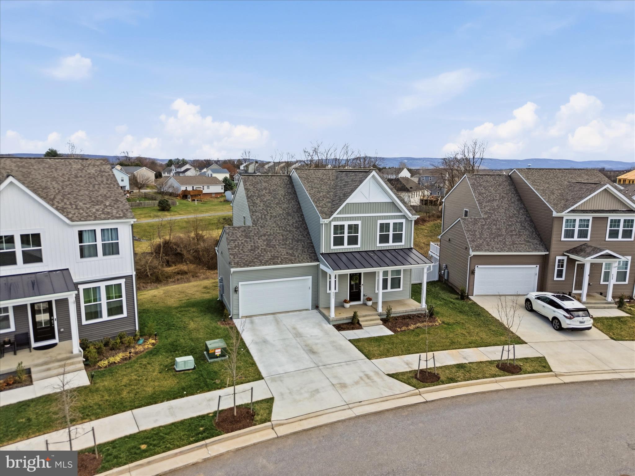 PRESIDENTS POINTE - Residential