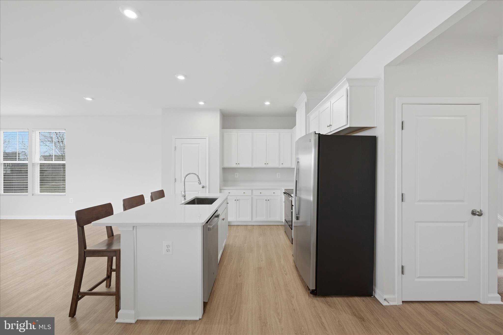 PRESIDENTS POINTE - Residential