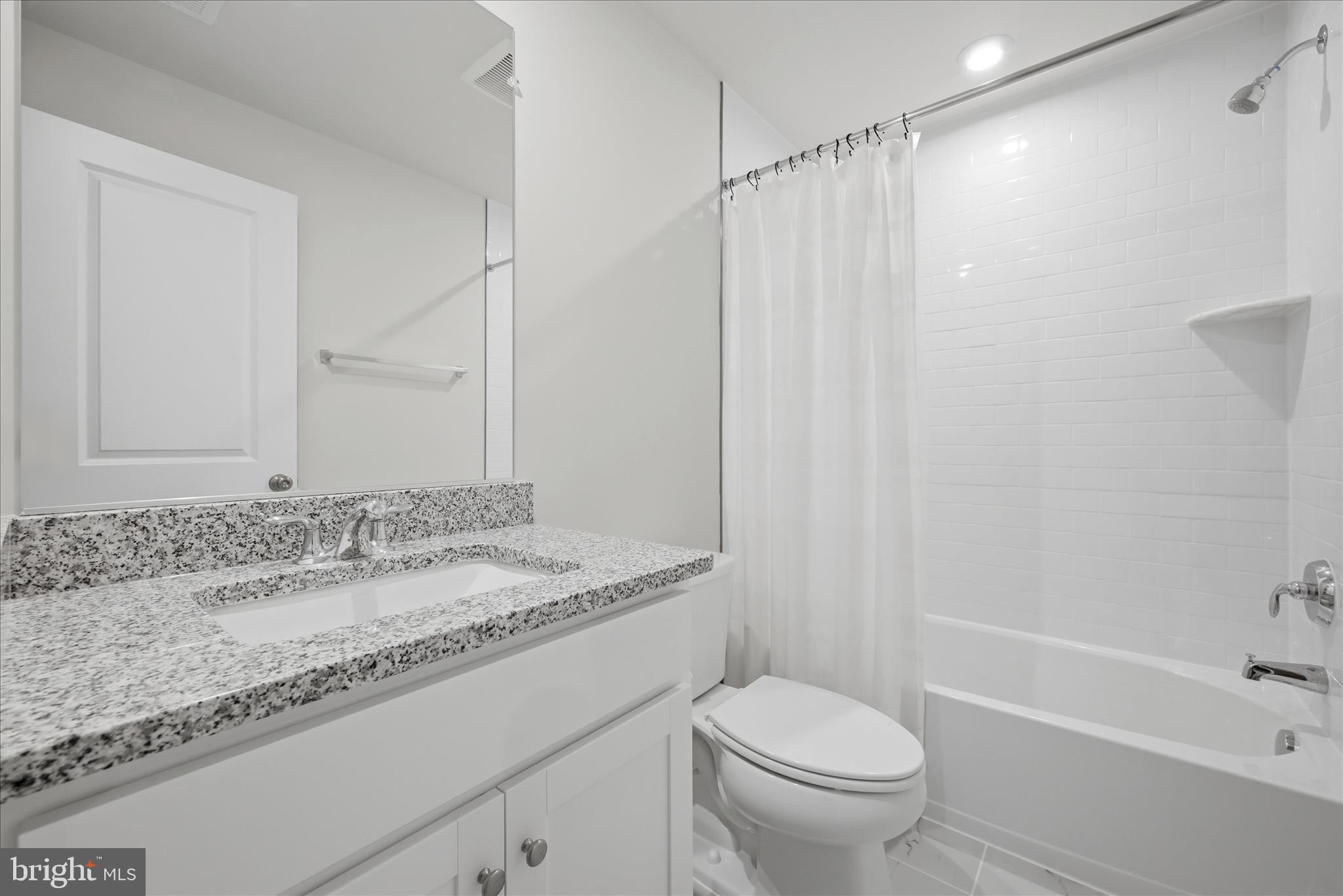 PRESIDENTS POINTE - Residential