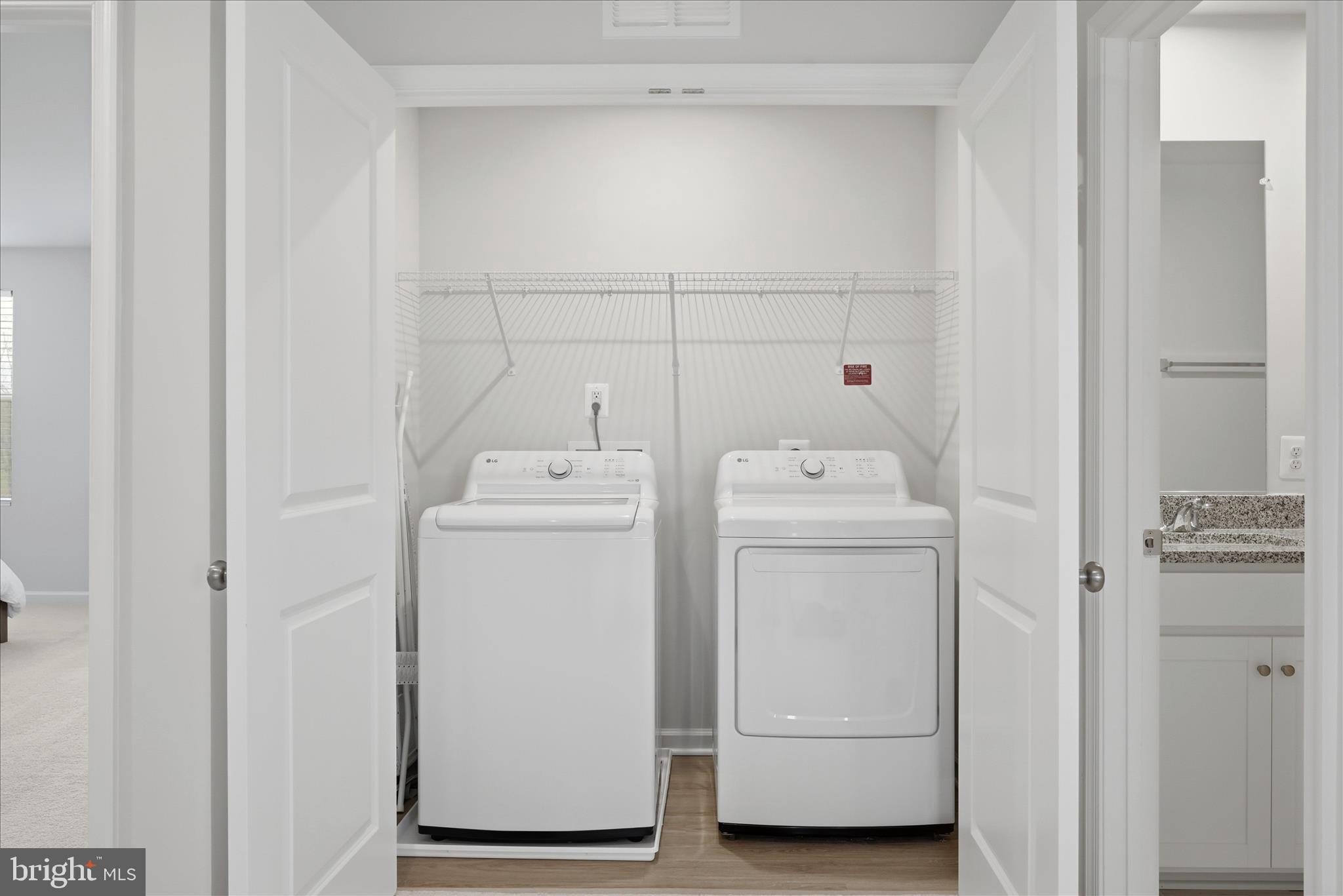 PRESIDENTS POINTE - Residential