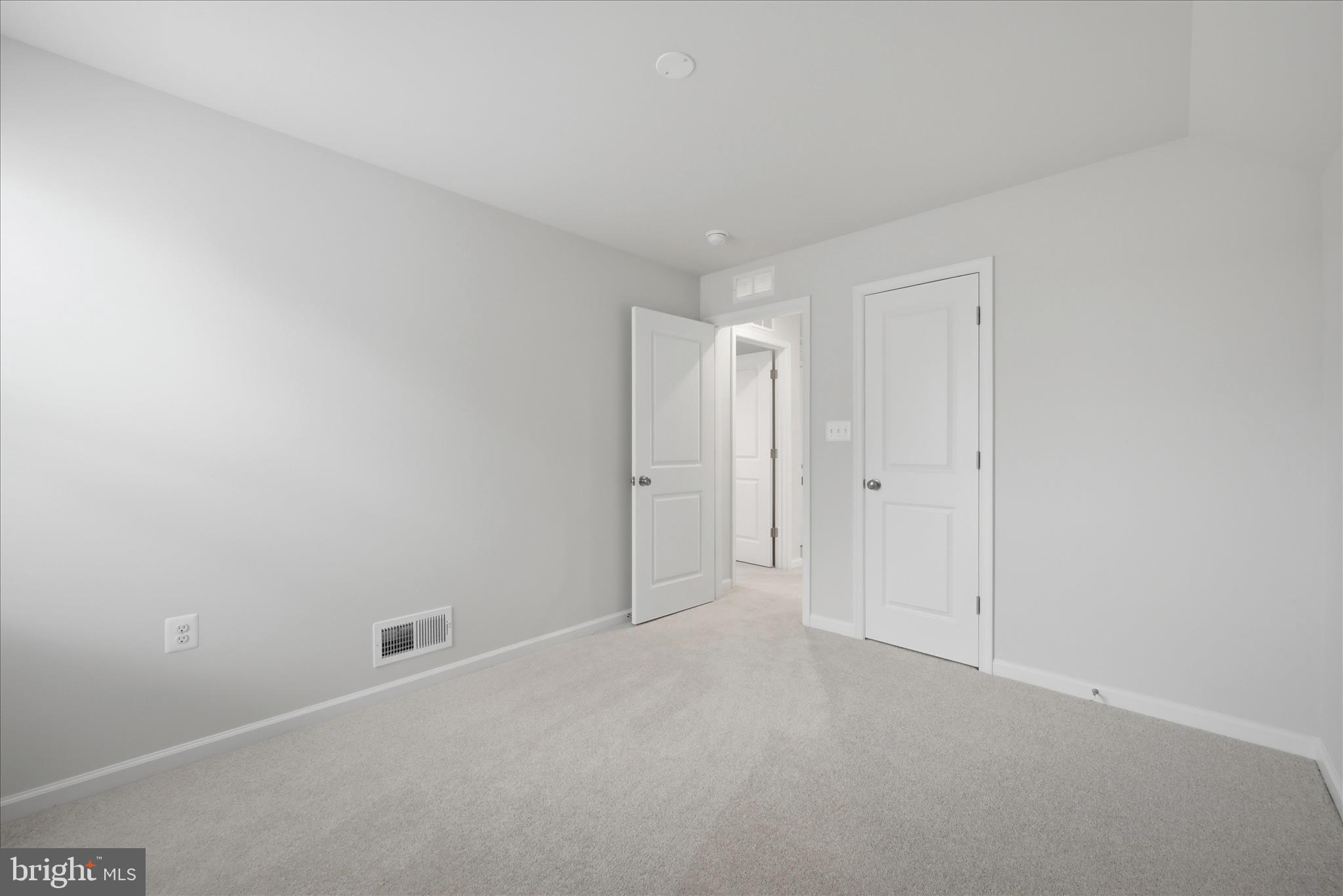 PRESIDENTS POINTE - Residential