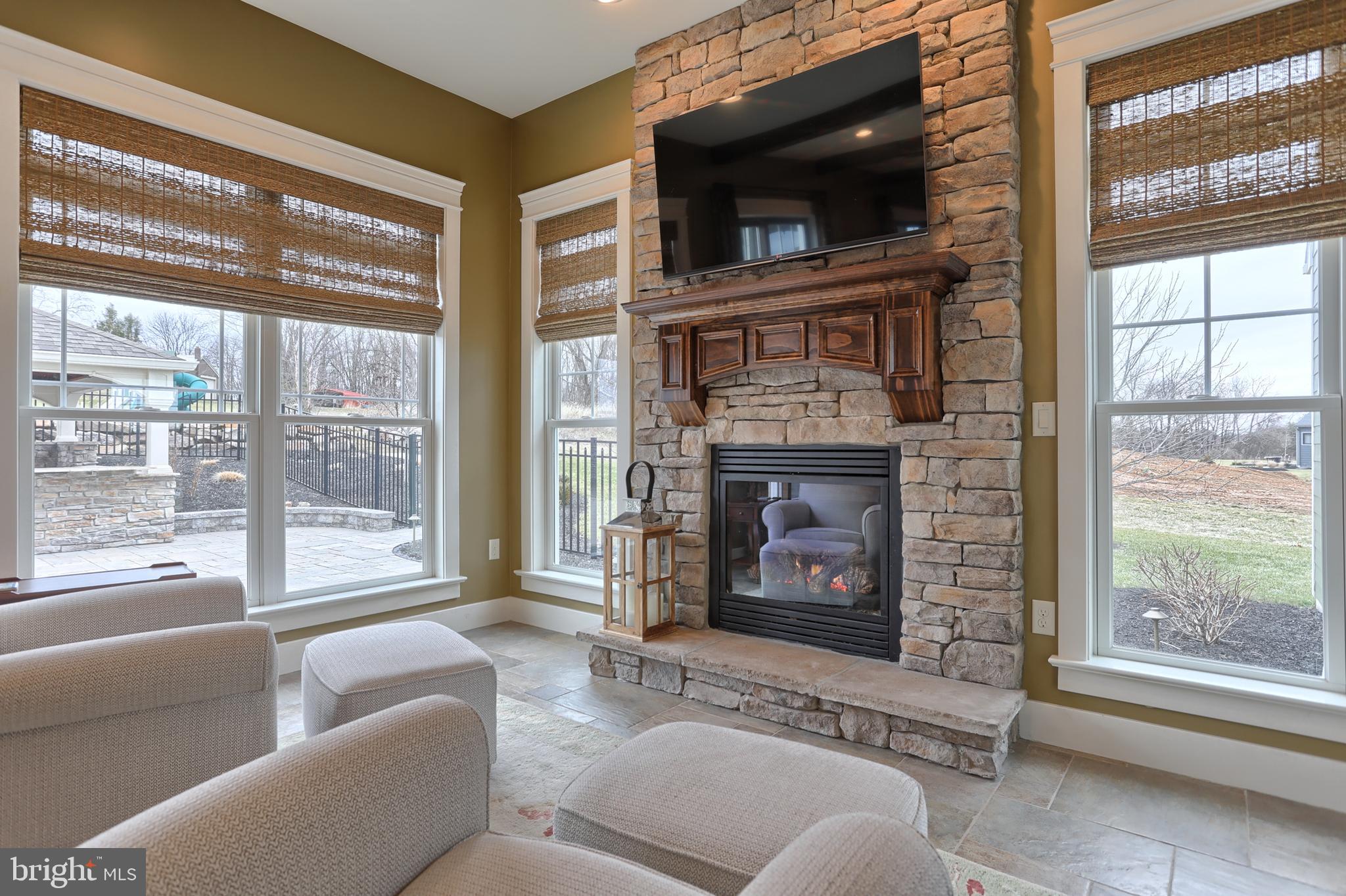 WILLOW CREEK FARMS - Residential