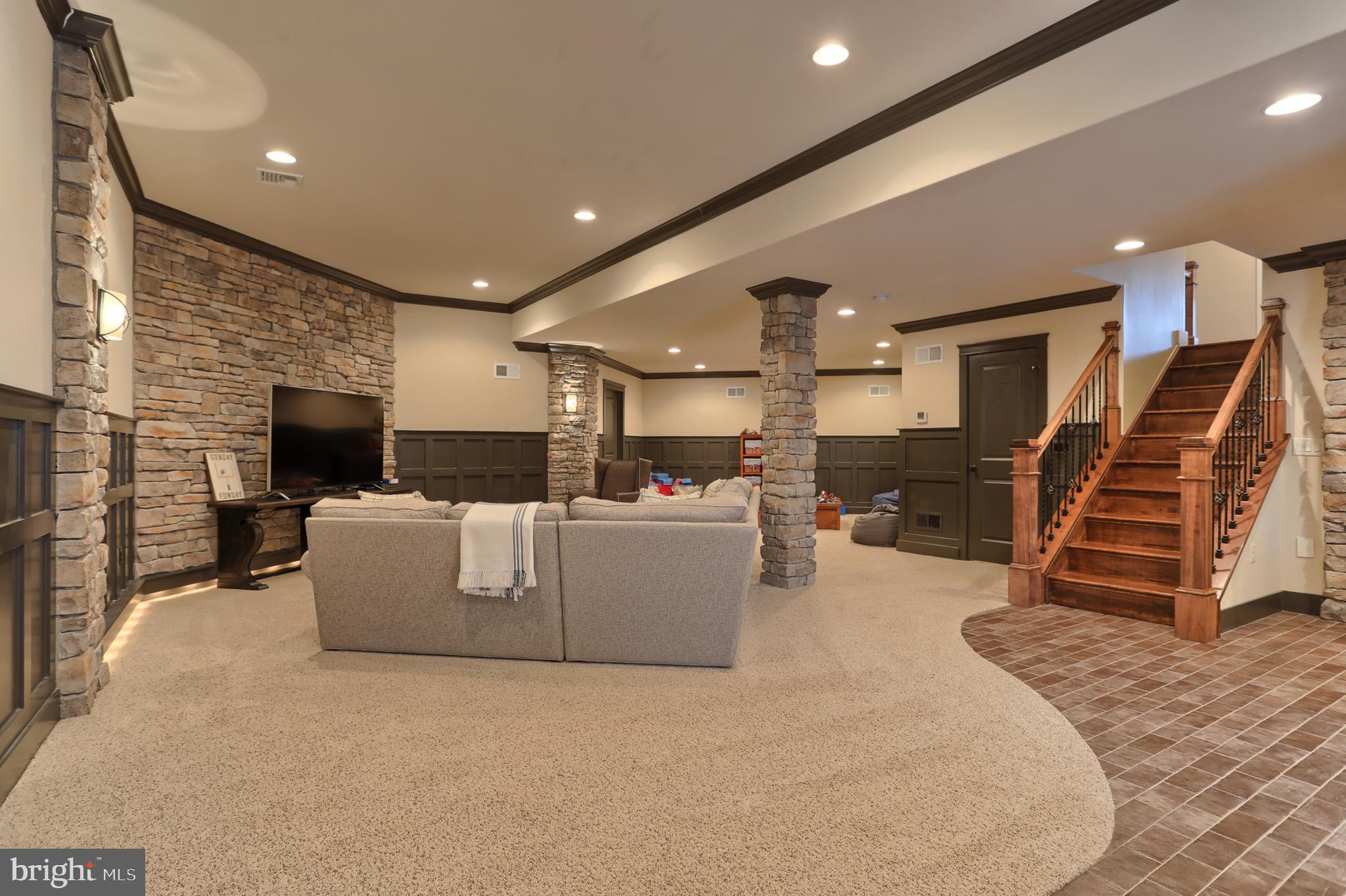 WILLOW CREEK FARMS - Residential