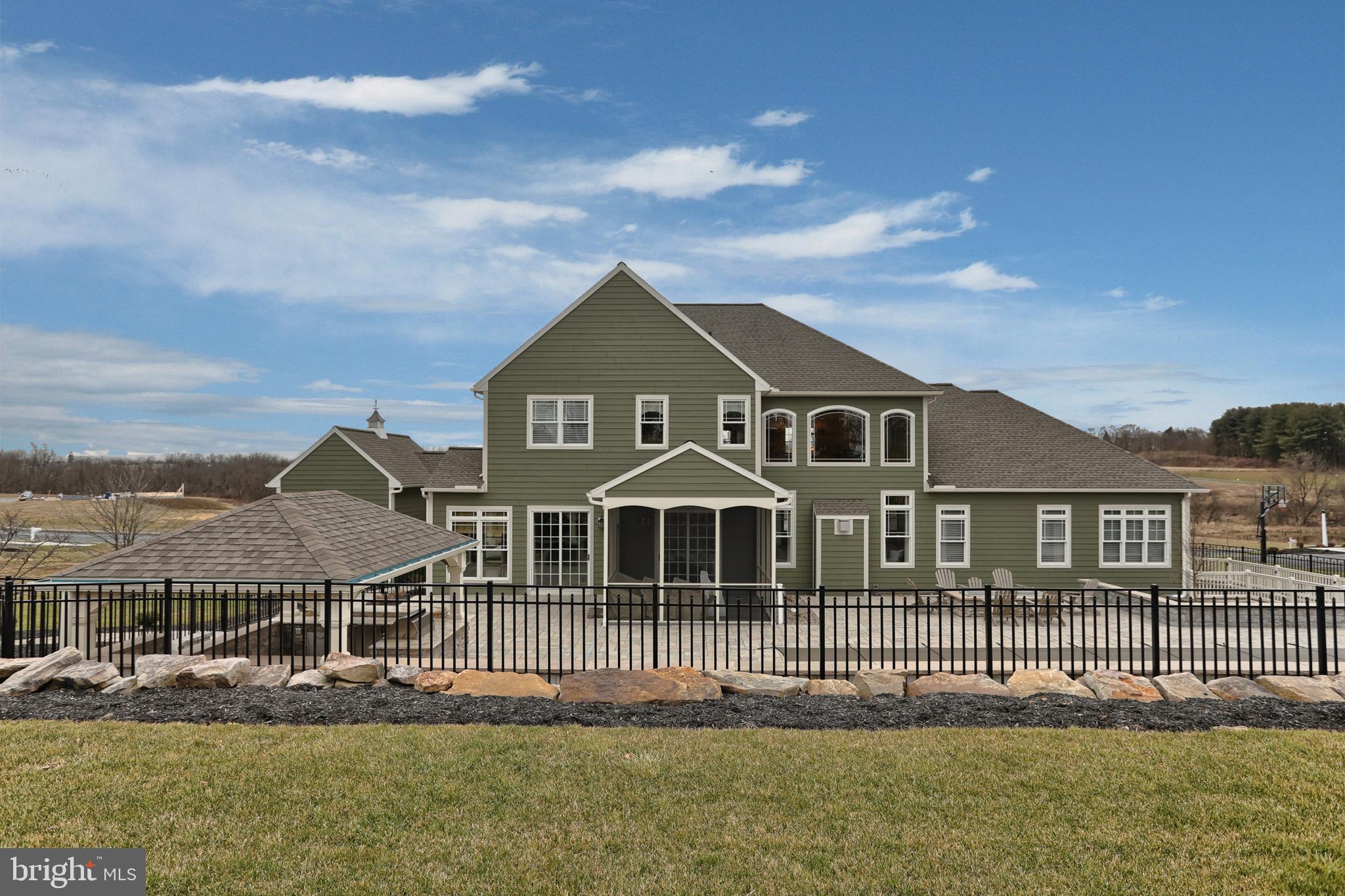 WILLOW CREEK FARMS - Residential