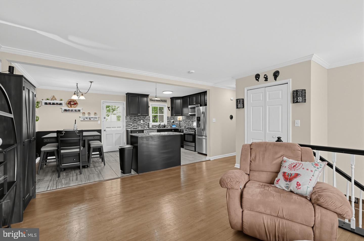 1013 PINETOP DRIVE