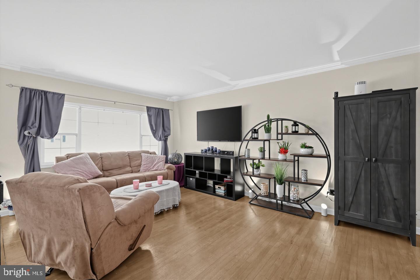 1013 PINETOP DRIVE