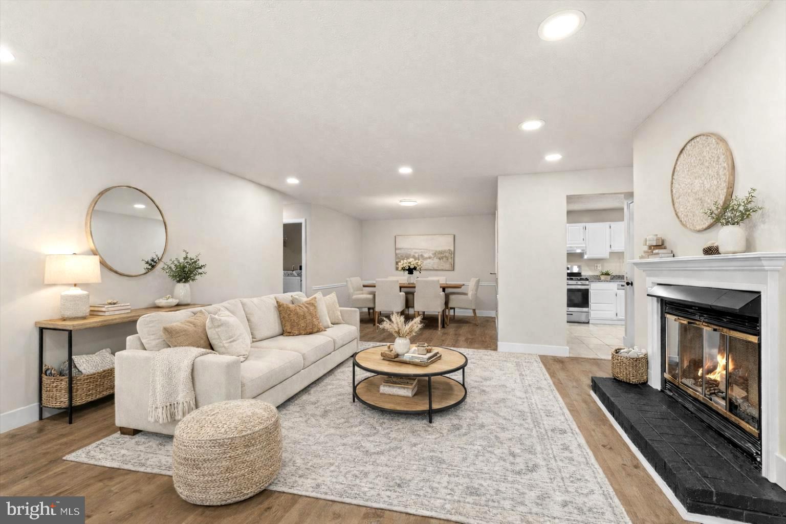 THE OAKTON - Residential Lease